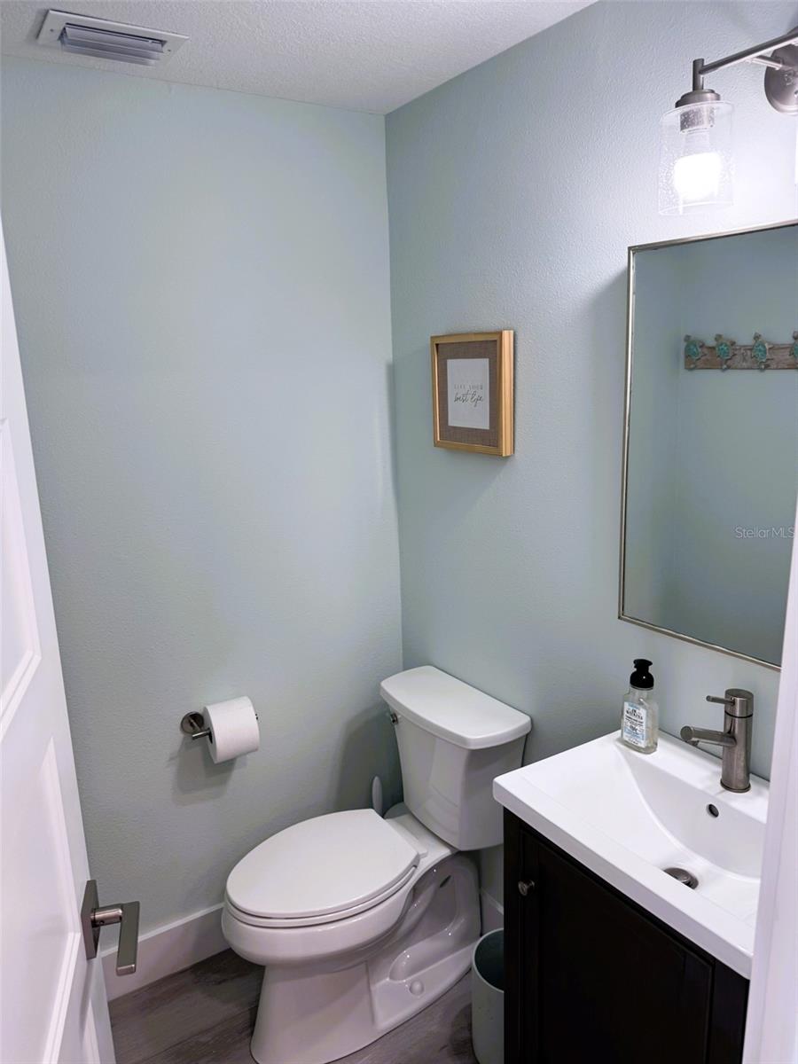 Image 12 of 27 For 4783 Atlantic Avenue E2