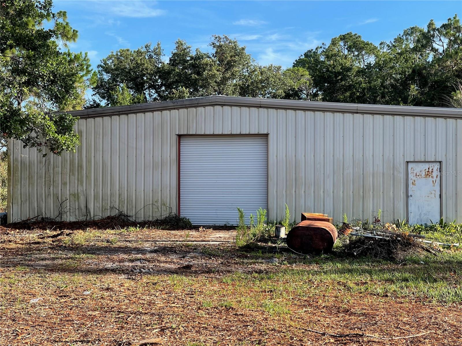 Image 20 of 49 For 3524 Hickory Tree Road