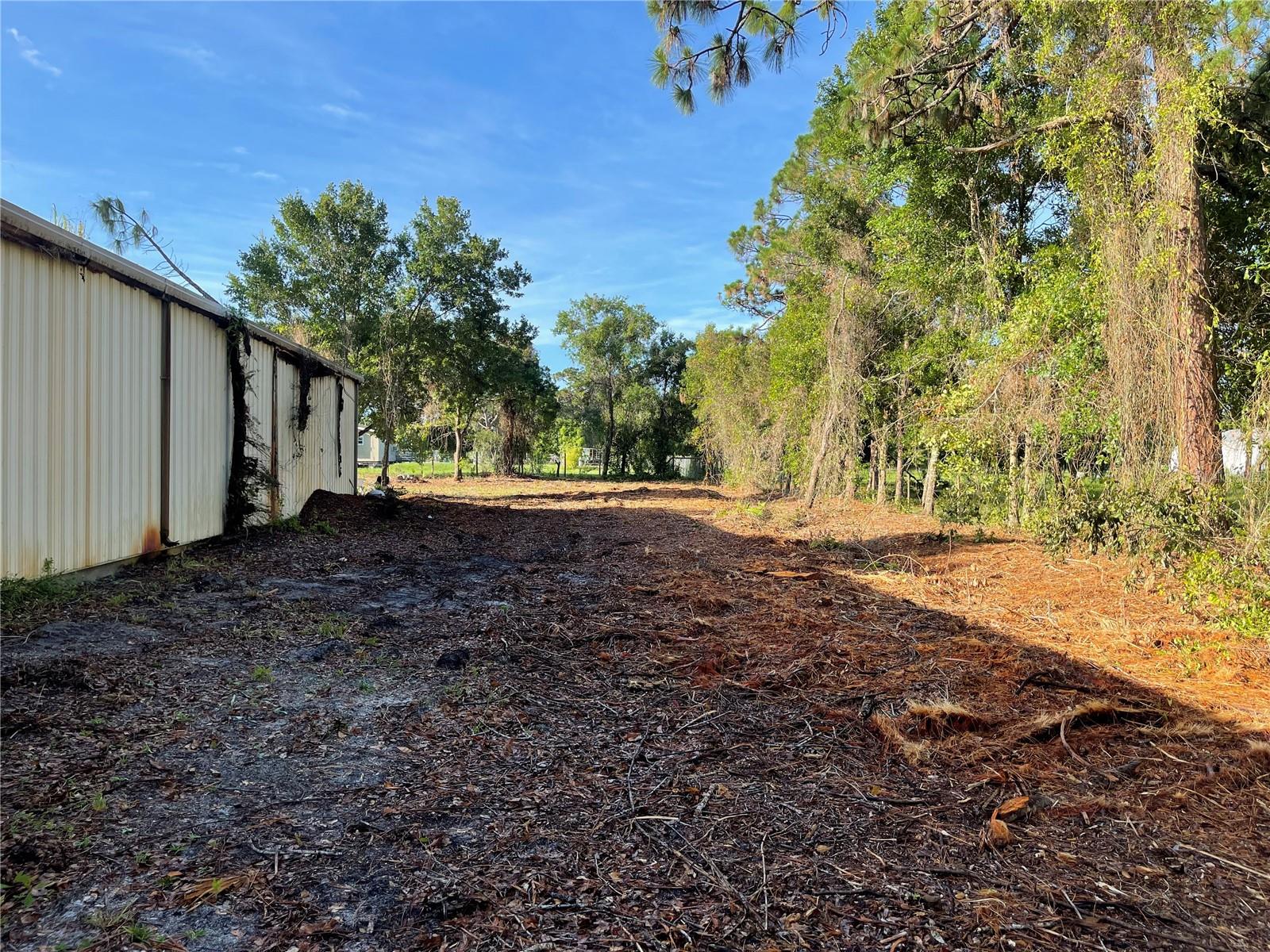 Image 23 of 49 For 3524 Hickory Tree Road