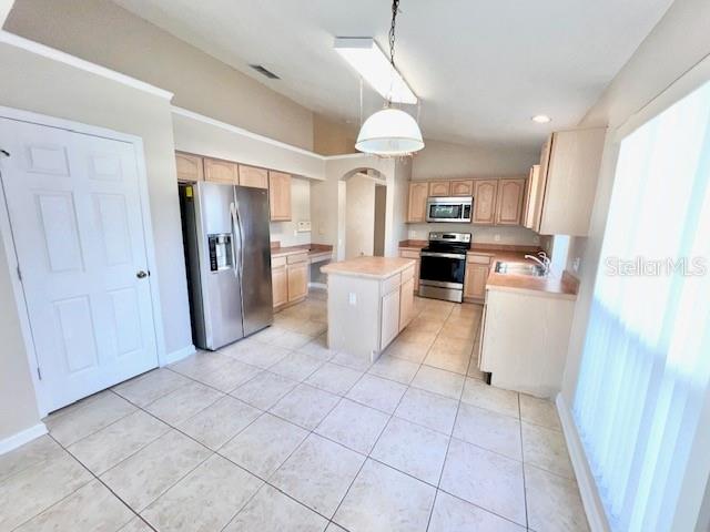 Image 6 of 20 For 1769 Pine Bay Drive