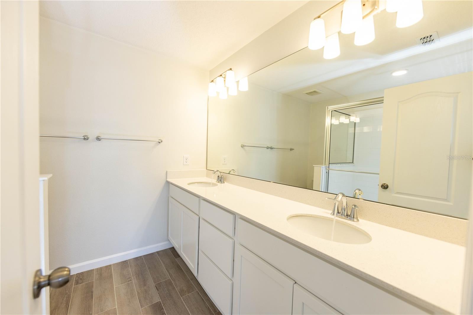 Image 34 of 45 For 2879 Narcoossee Commons Way