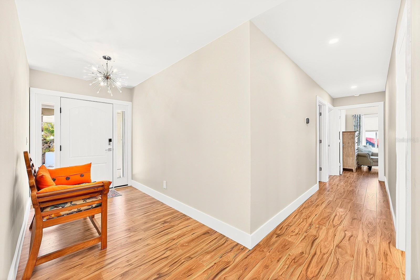 Image 16 of 37 For 905 Willow Run