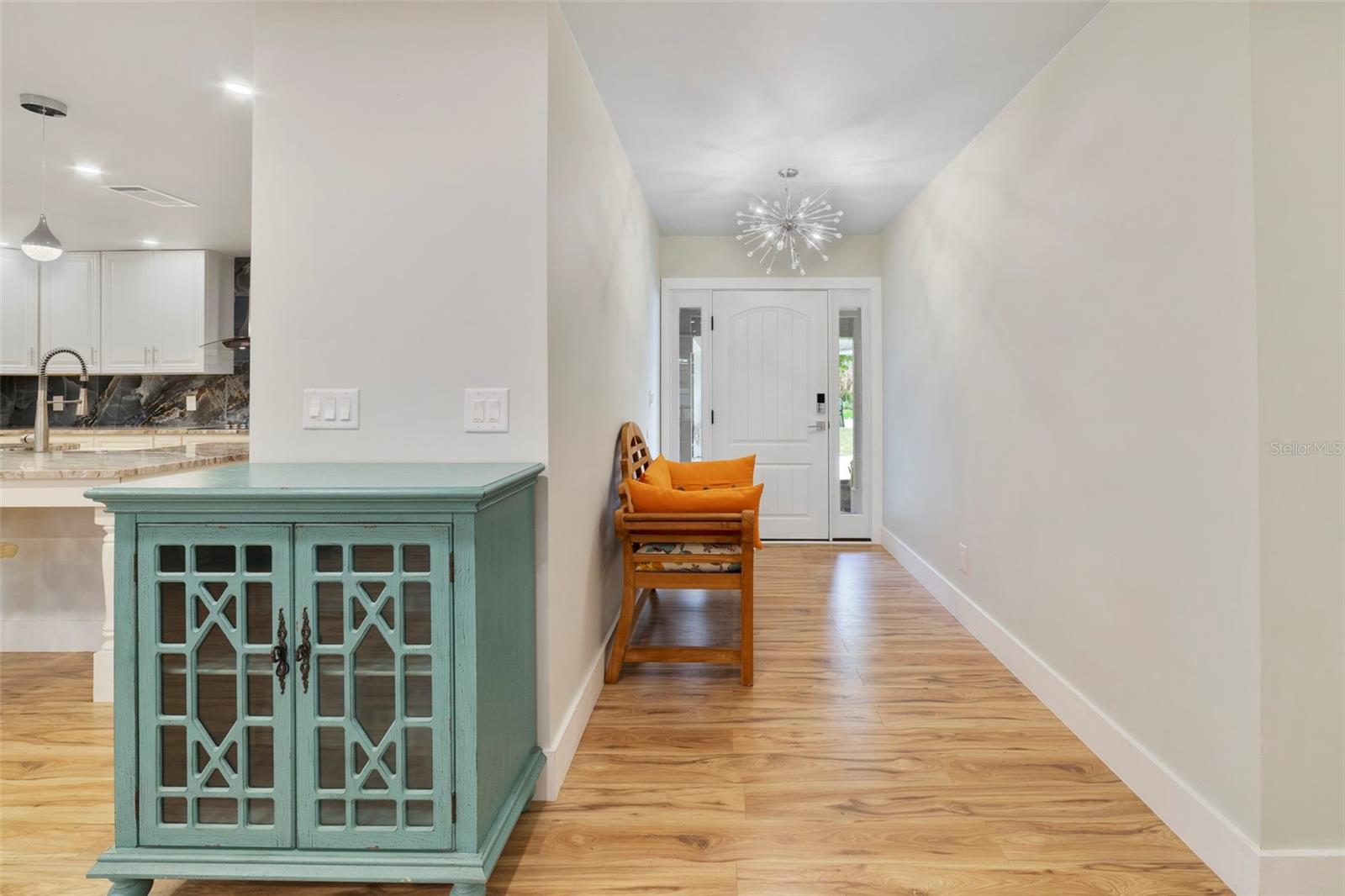 Image 17 of 37 For 905 Willow Run