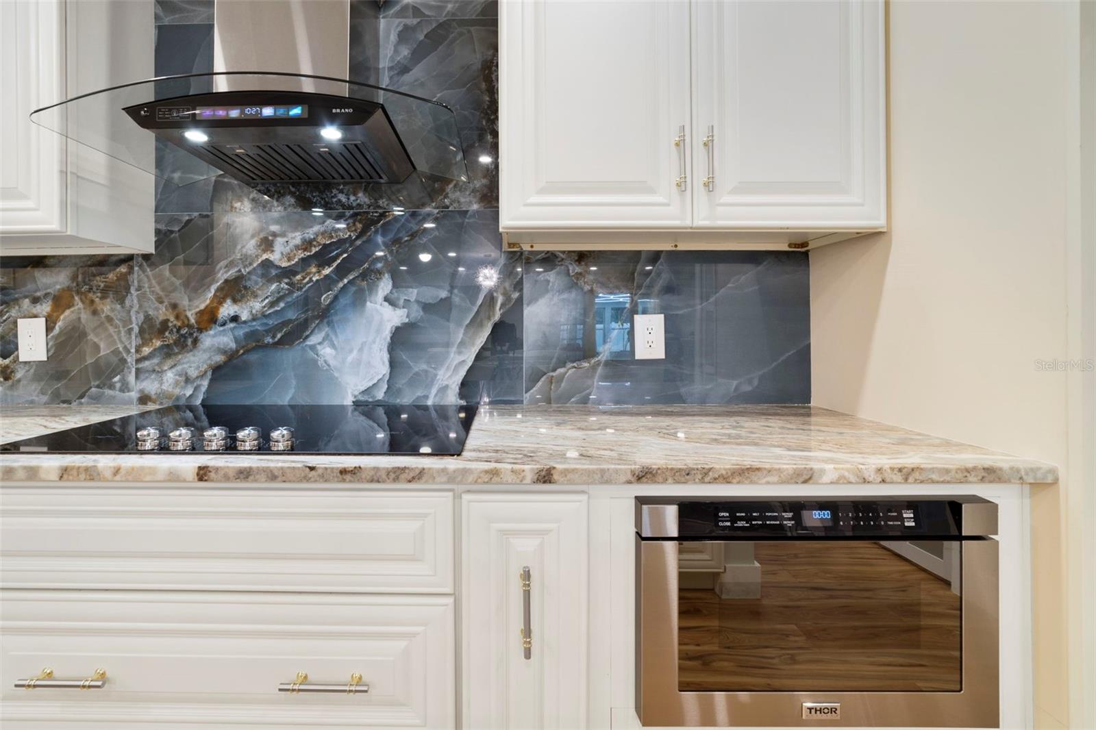 Image 7 of 37 For 905 Willow Run