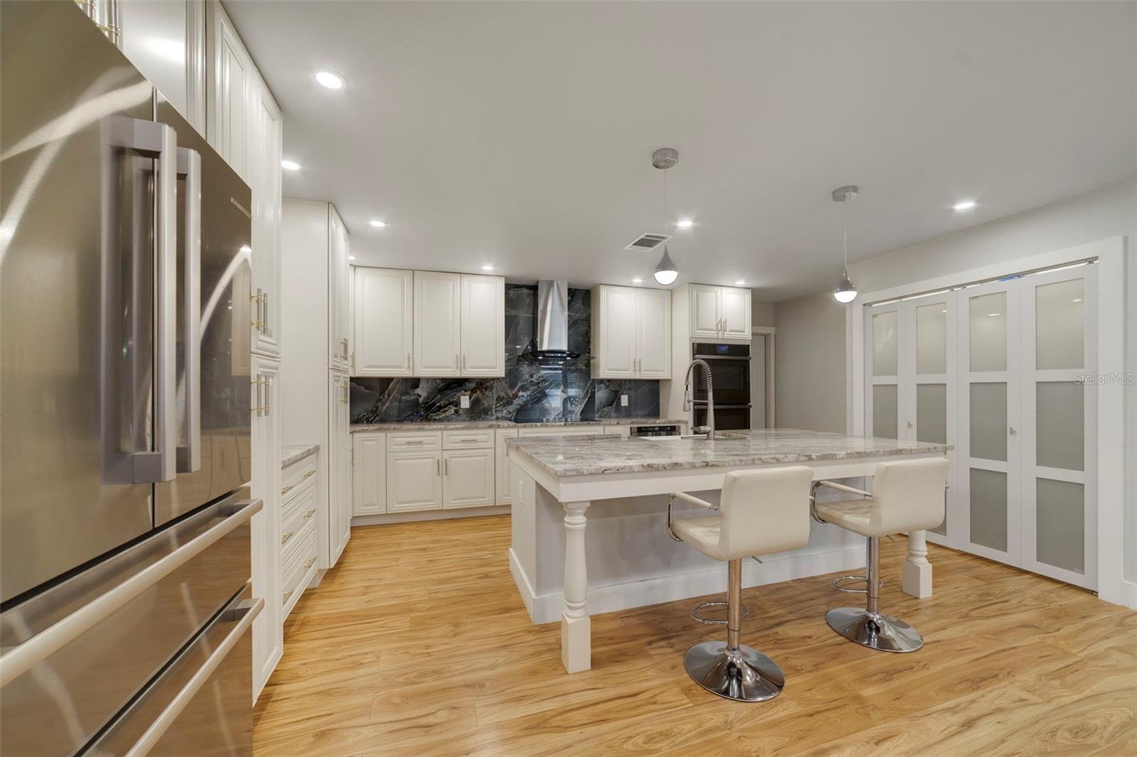 Image 9 of 37 For 905 Willow Run