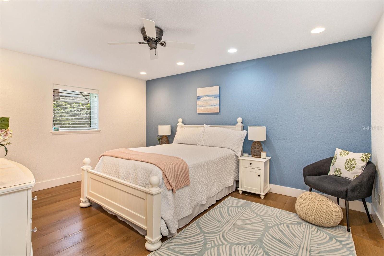 Image 23 of 33 For 106 Palm Street