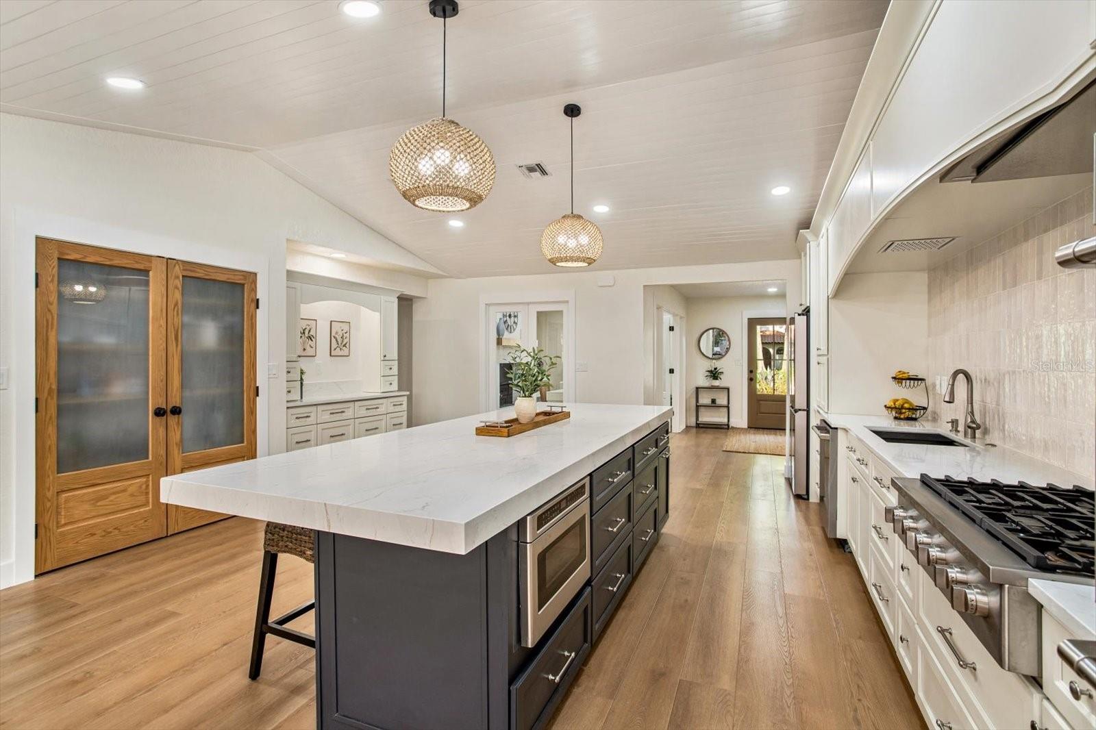 Image 8 of 33 For 106 Palm Street