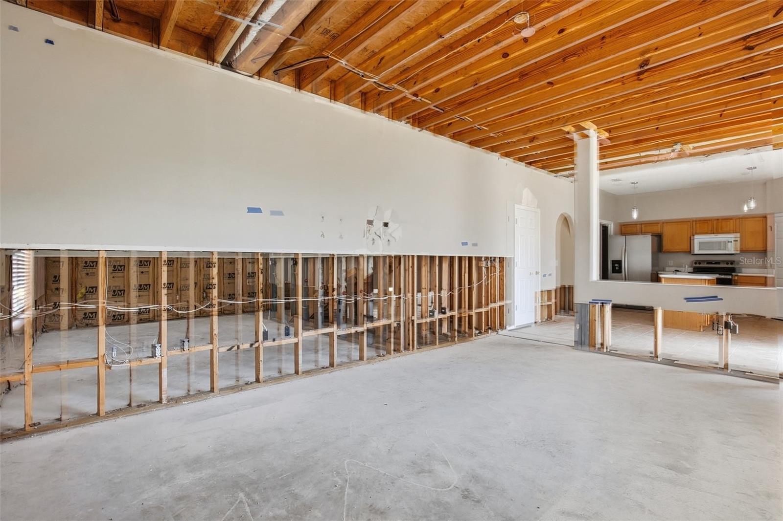 Image 11 of 39 For 12941 Kings Lake Drive