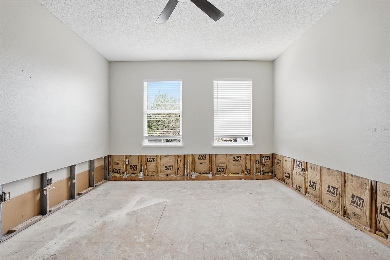 Image 20 of 39 For 12941 Kings Lake Drive