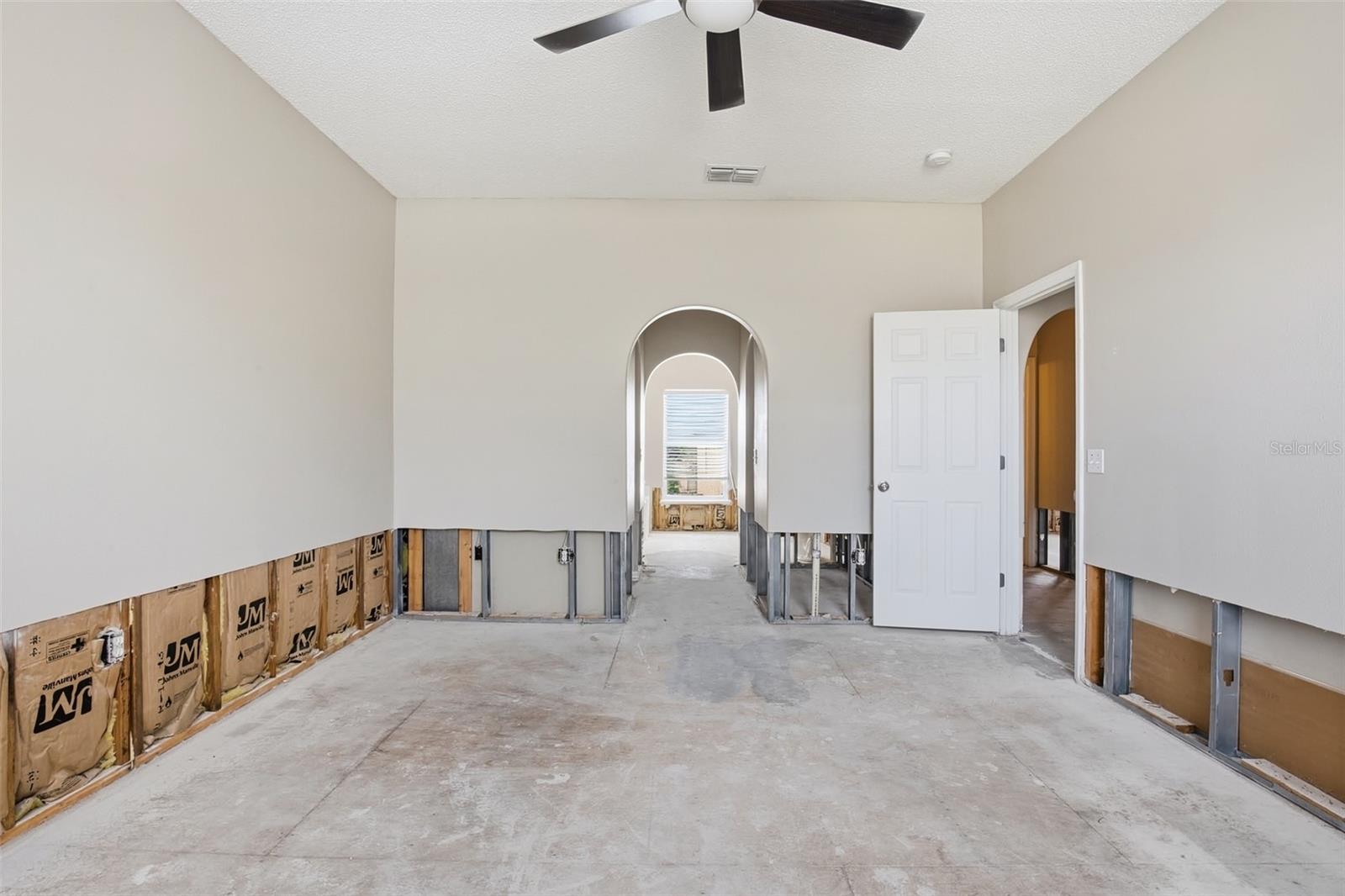 Image 21 of 39 For 12941 Kings Lake Drive