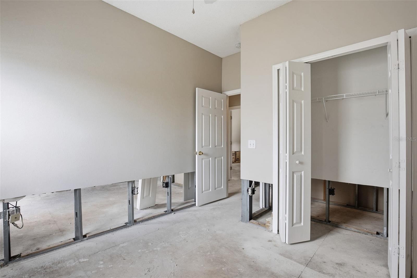 Image 24 of 39 For 12941 Kings Lake Drive