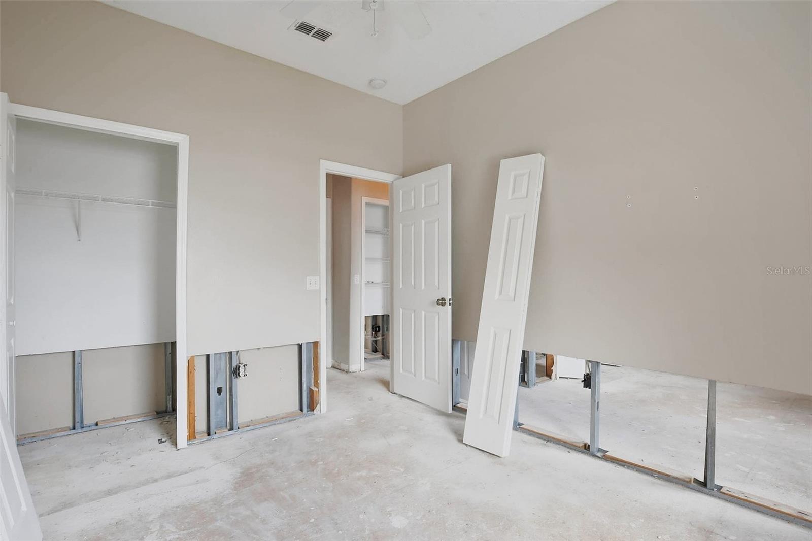 Image 29 of 39 For 12941 Kings Lake Drive