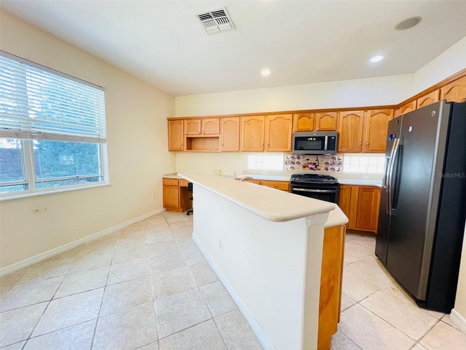 Image 11 of 30 For 935 Lascala Drive