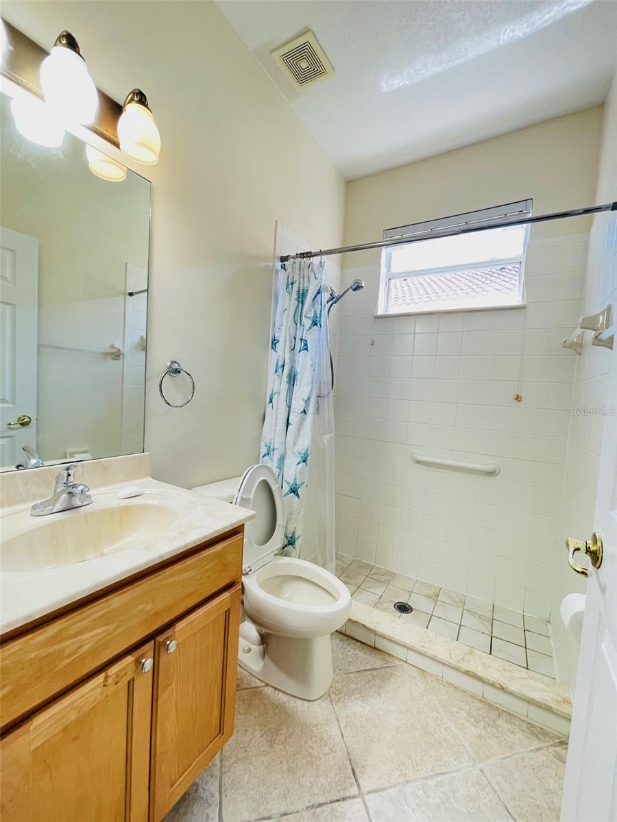 Image 22 of 30 For 935 Lascala Drive