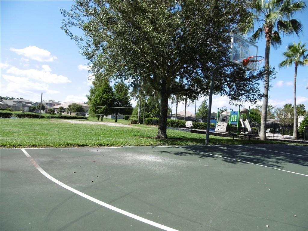 Image 27 of 30 For 935 Lascala Drive