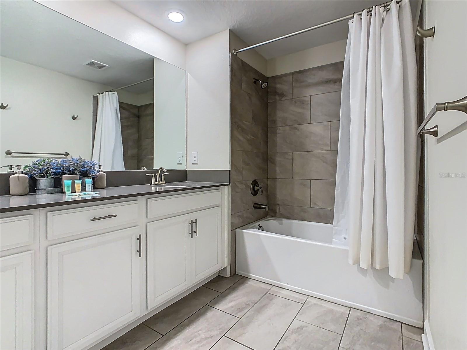 Image 19 of 39 For 1264 Challenge Drive 1264