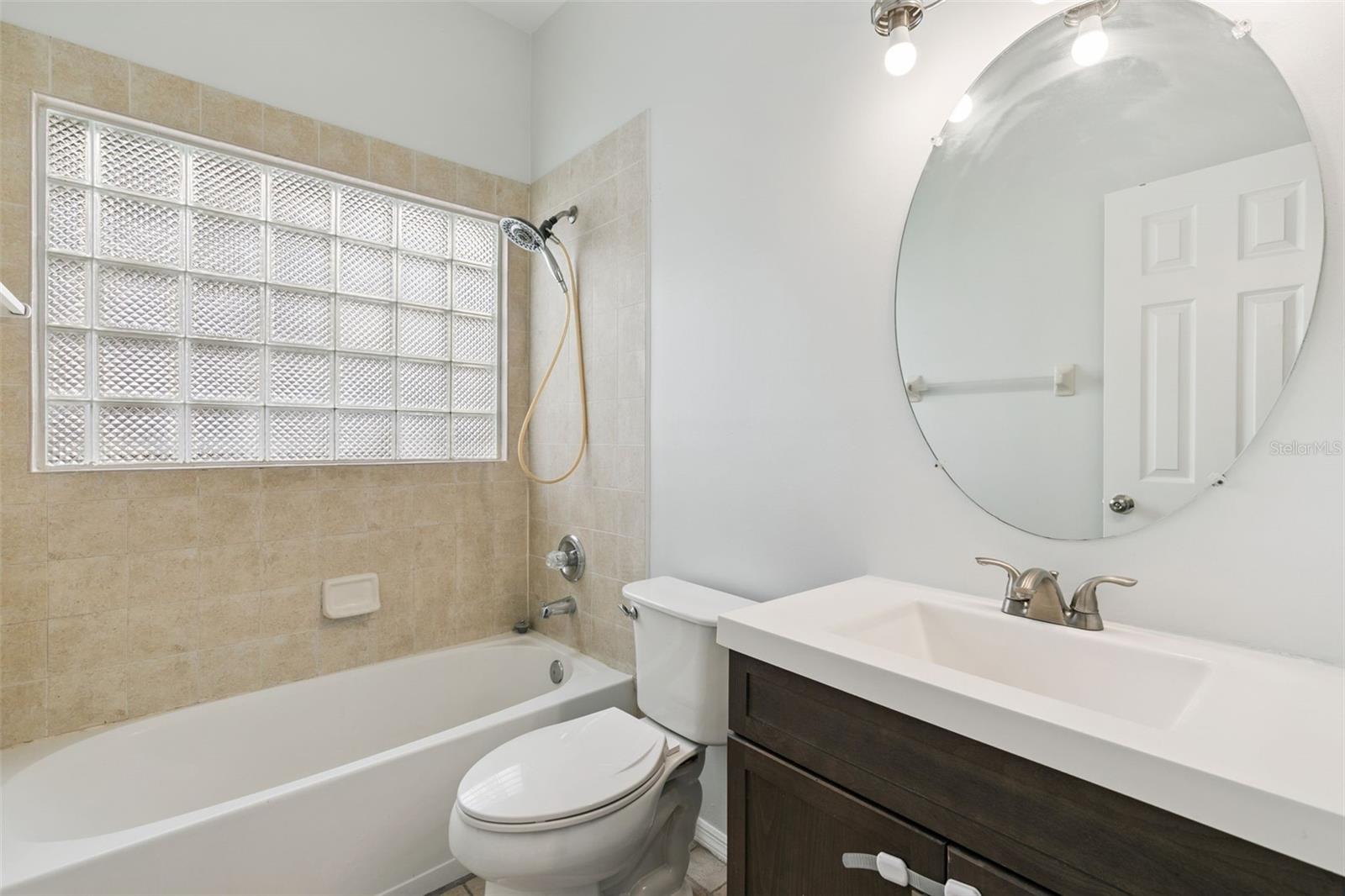 Image 22 of 27 For 1046 Whittier Circle