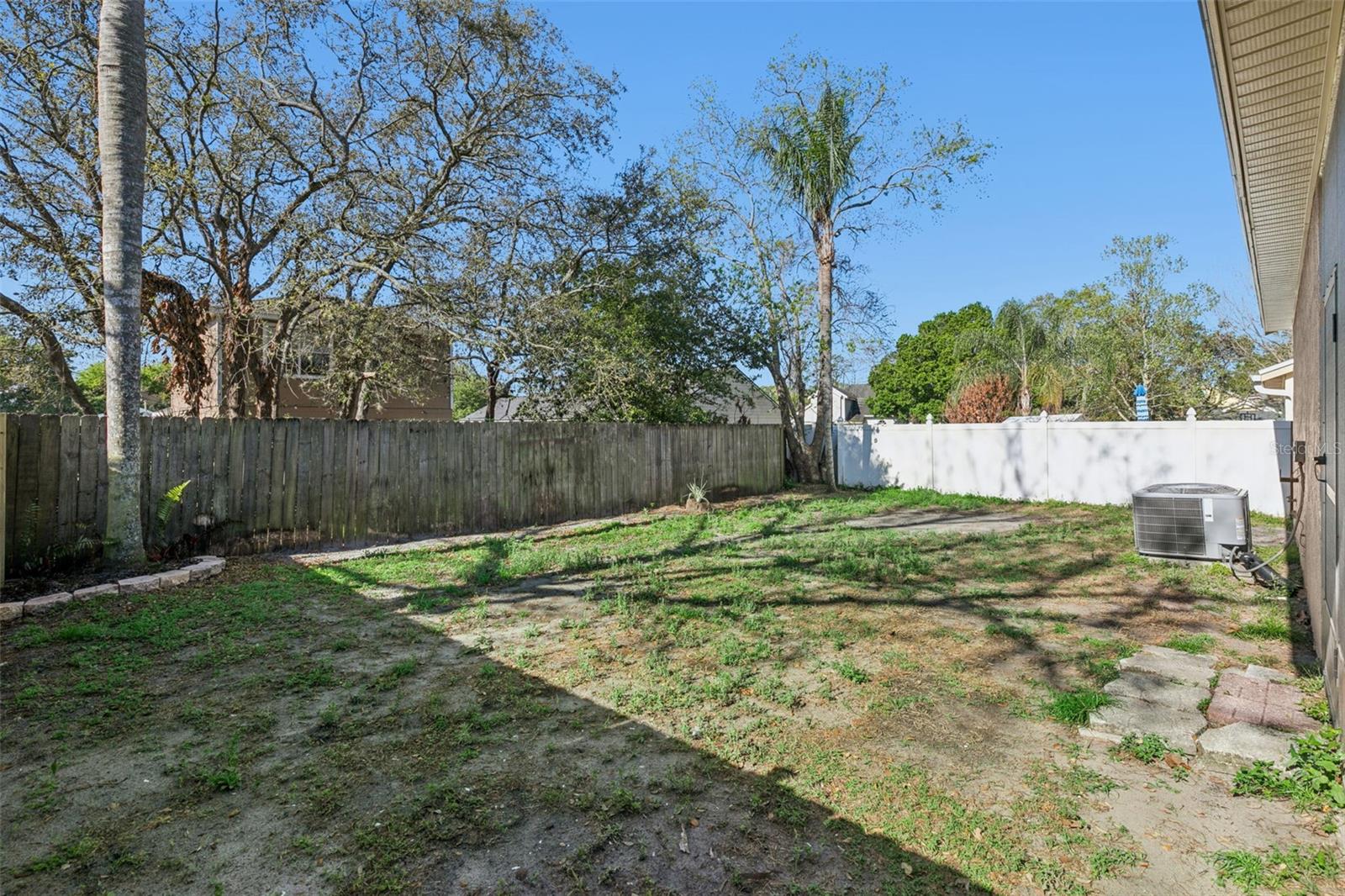 Image 25 of 27 For 1046 Whittier Circle