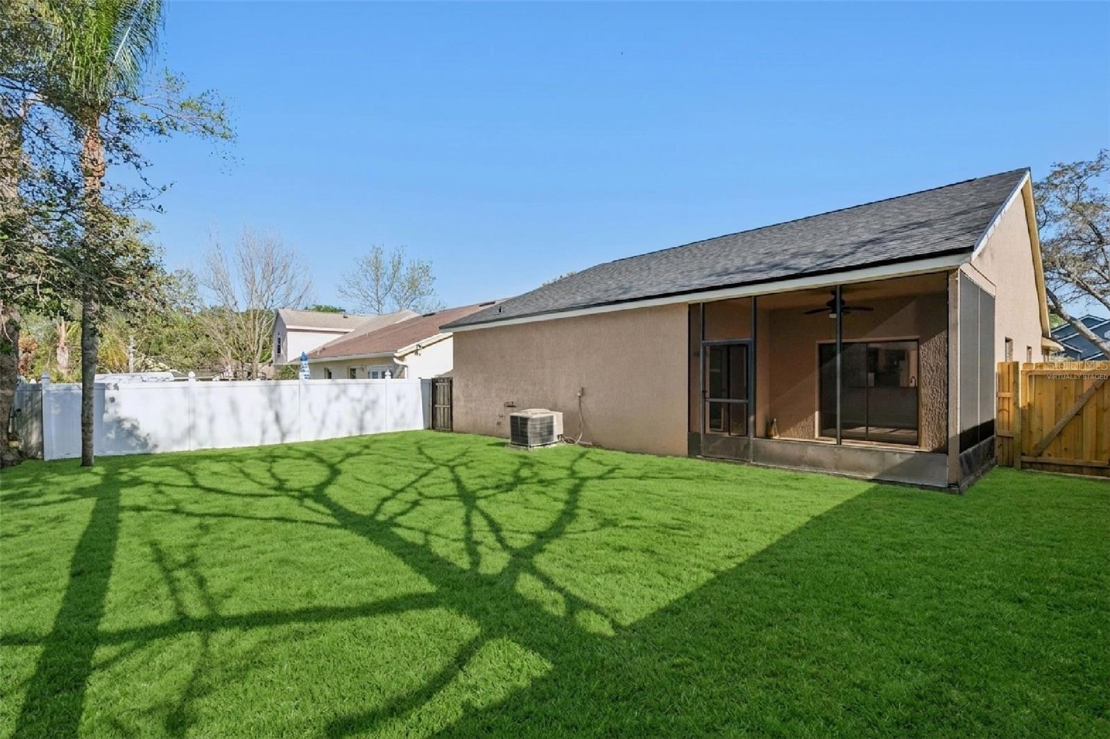 Image 26 of 27 For 1046 Whittier Circle