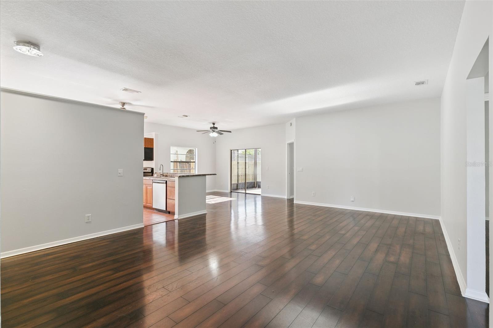 Image 8 of 27 For 1046 Whittier Circle