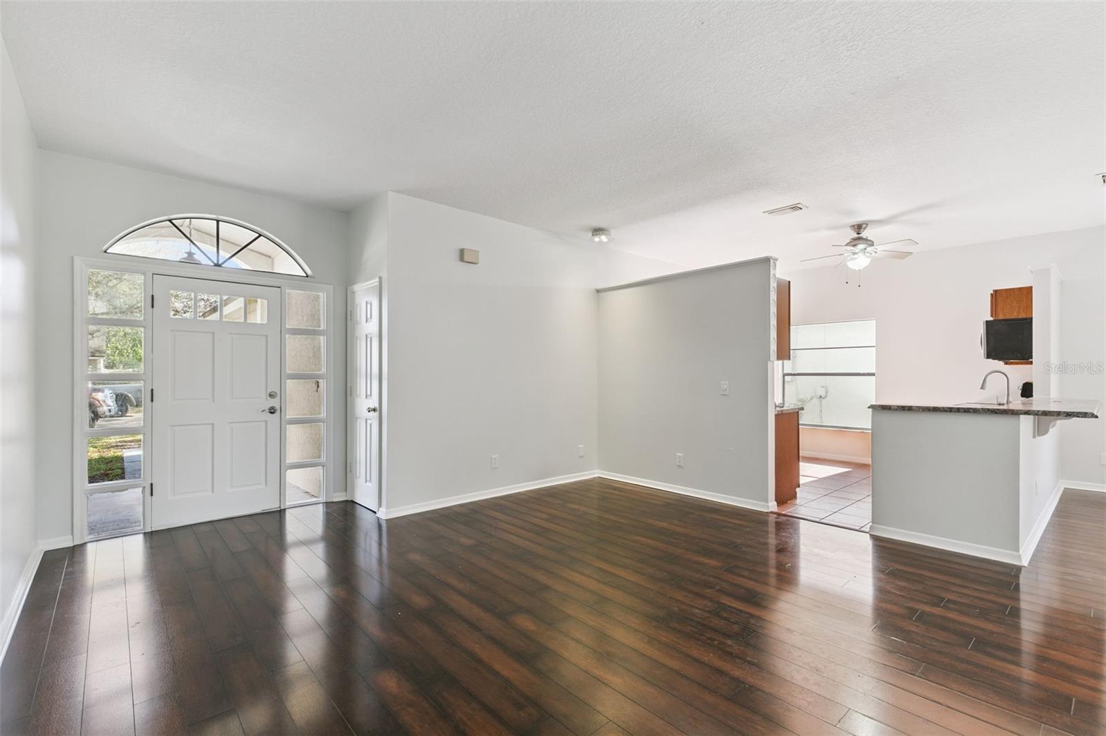 Image 9 of 27 For 1046 Whittier Circle