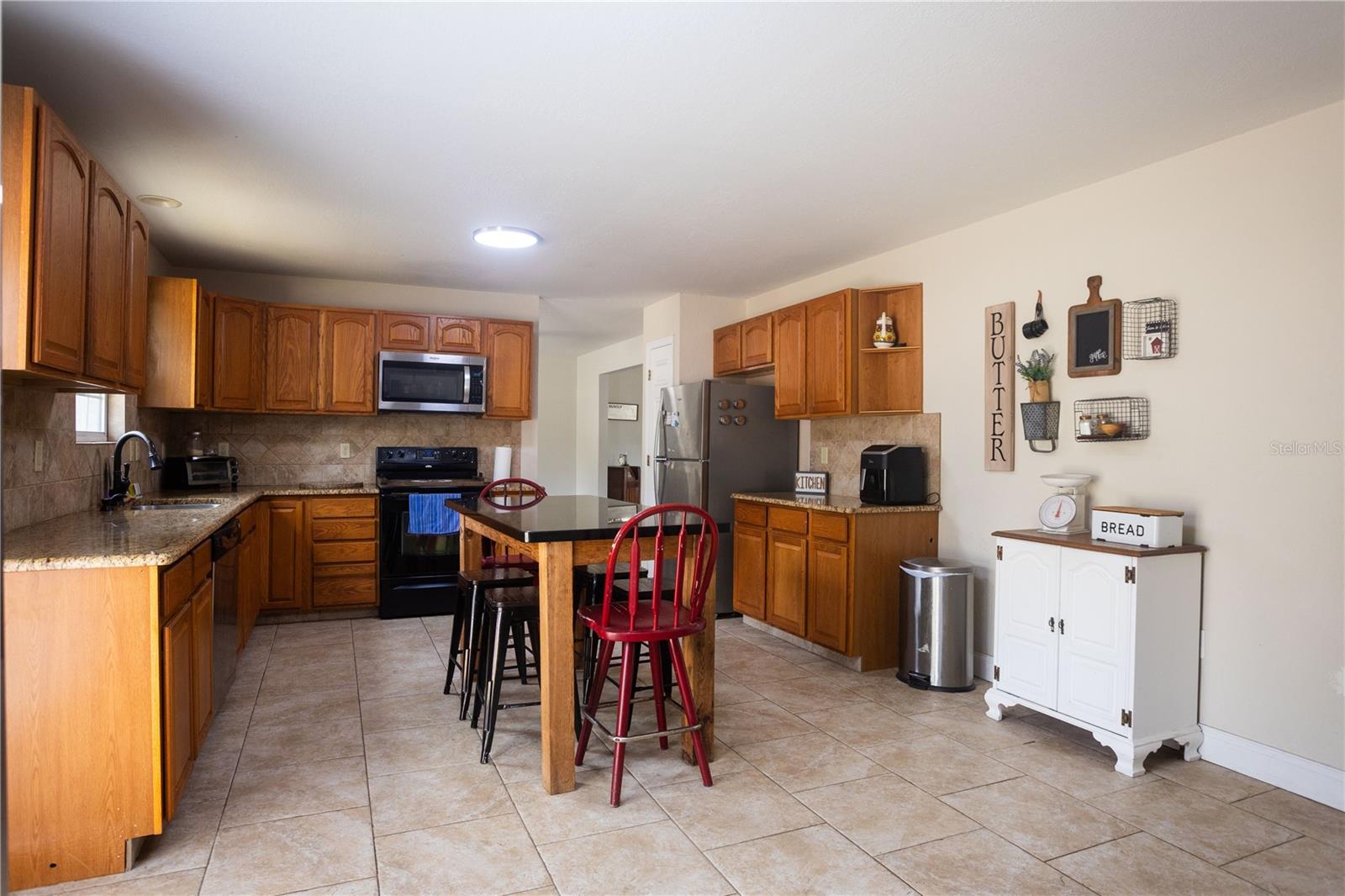 Image 19 of 63 For 1159 Valencia Heights Avenue