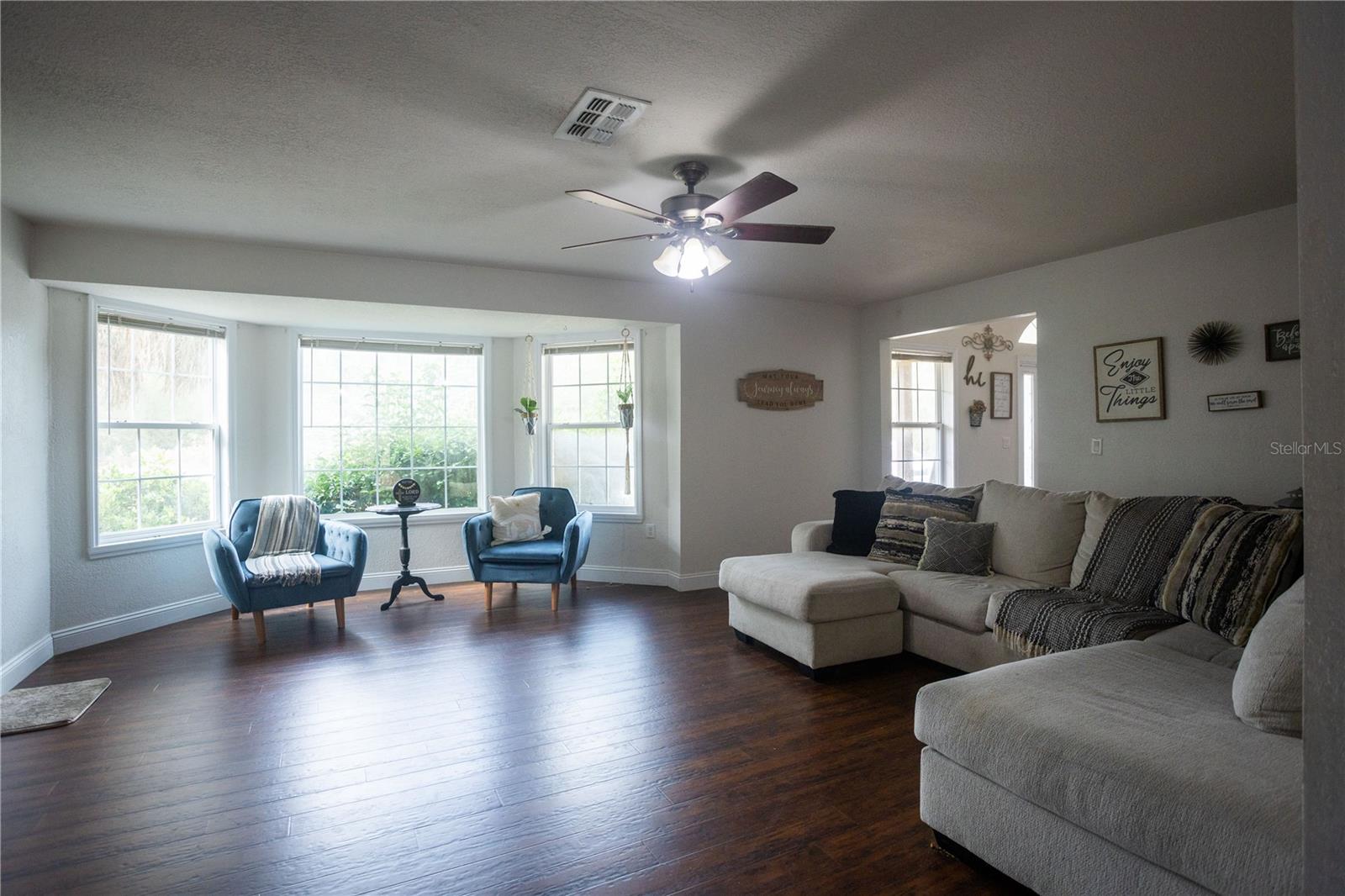 Image 49 of 63 For 1159 Valencia Heights Avenue