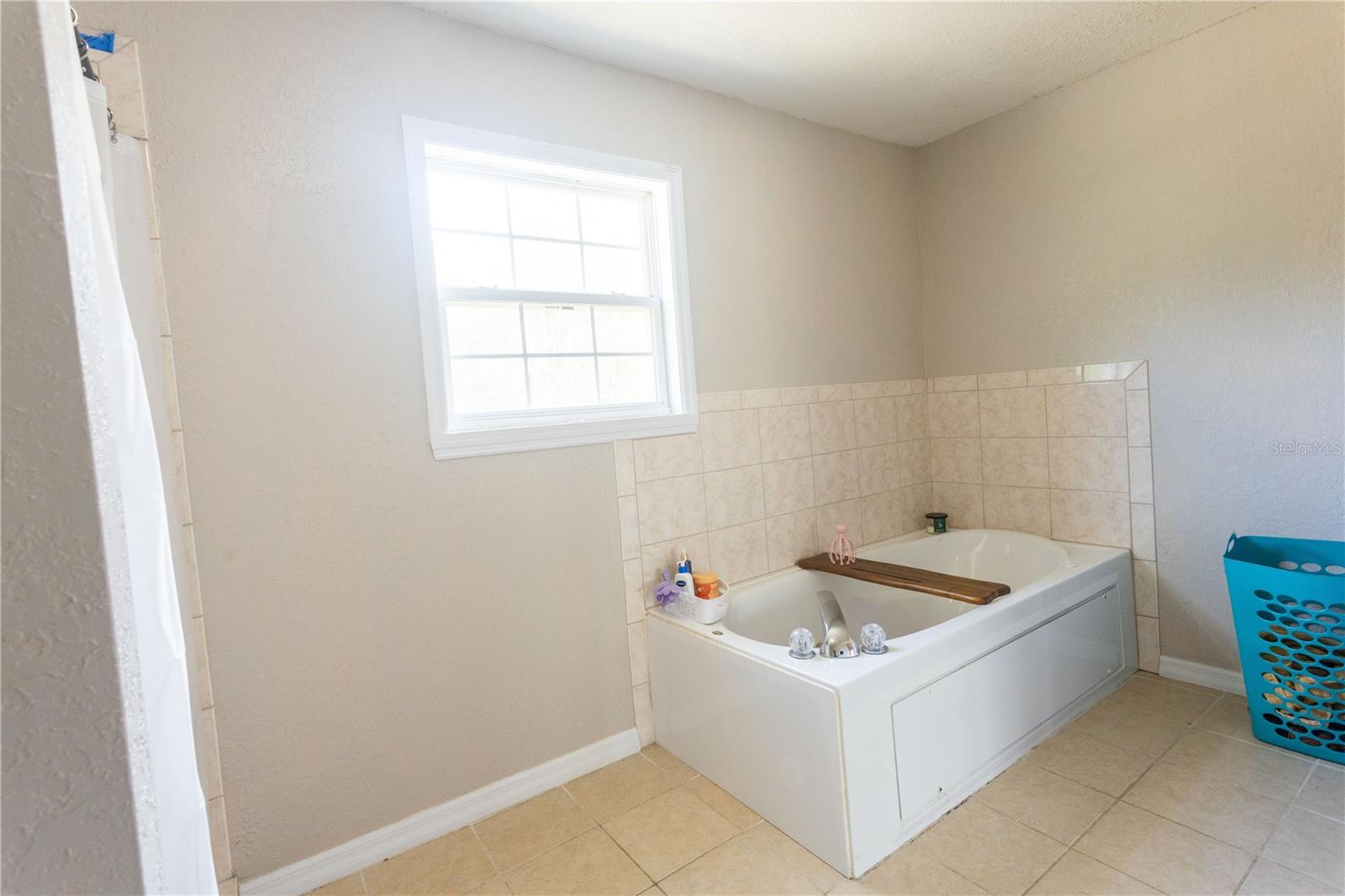 Image 60 of 63 For 1159 Valencia Heights Avenue