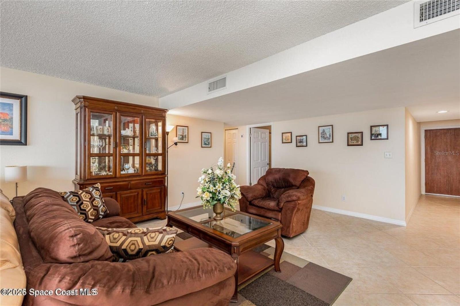 Image 7 of 25 For 525 Indian River Avenue 303