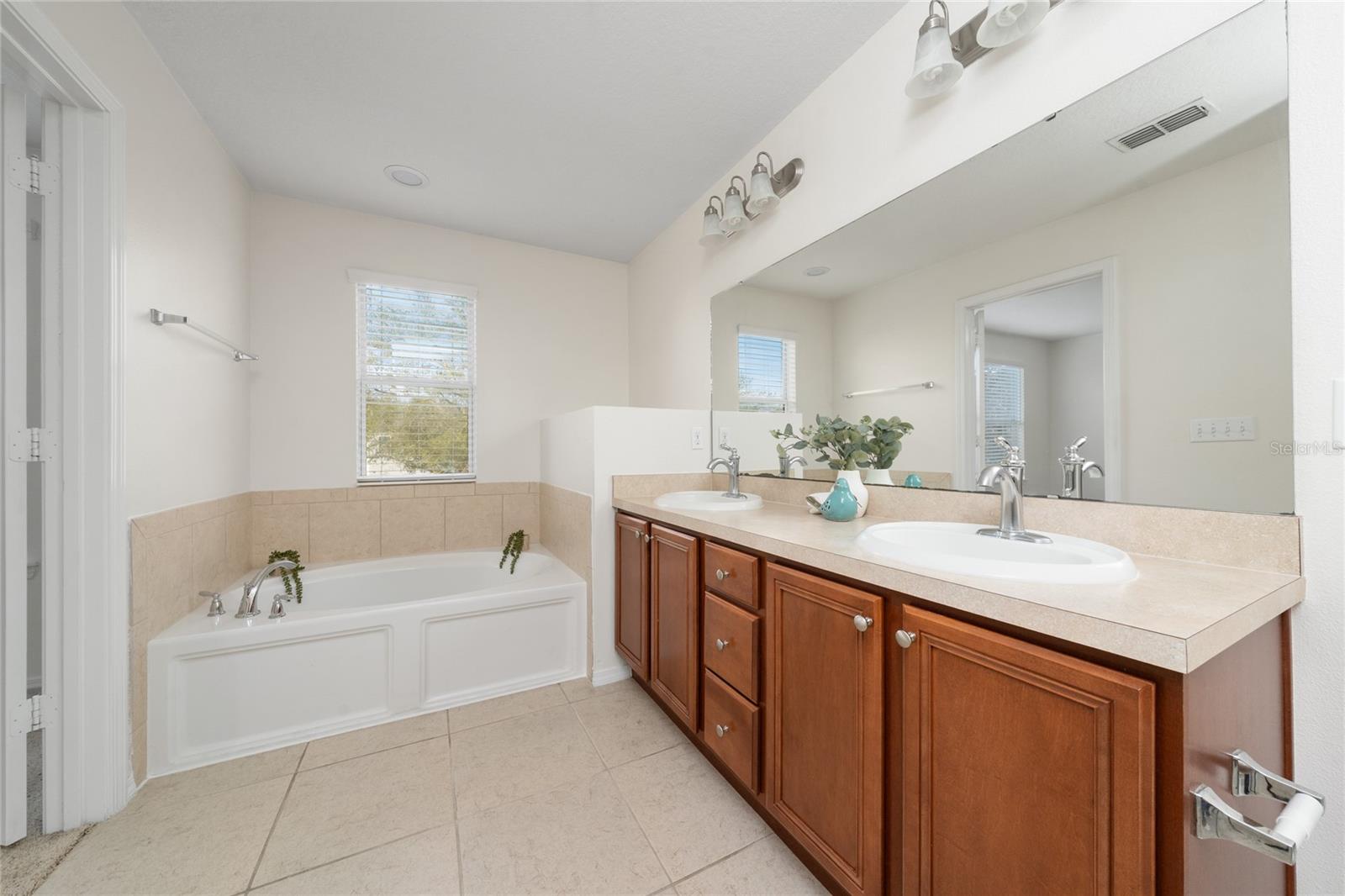 Image 22 of 35 For 1601 Bonnie Rue Lane