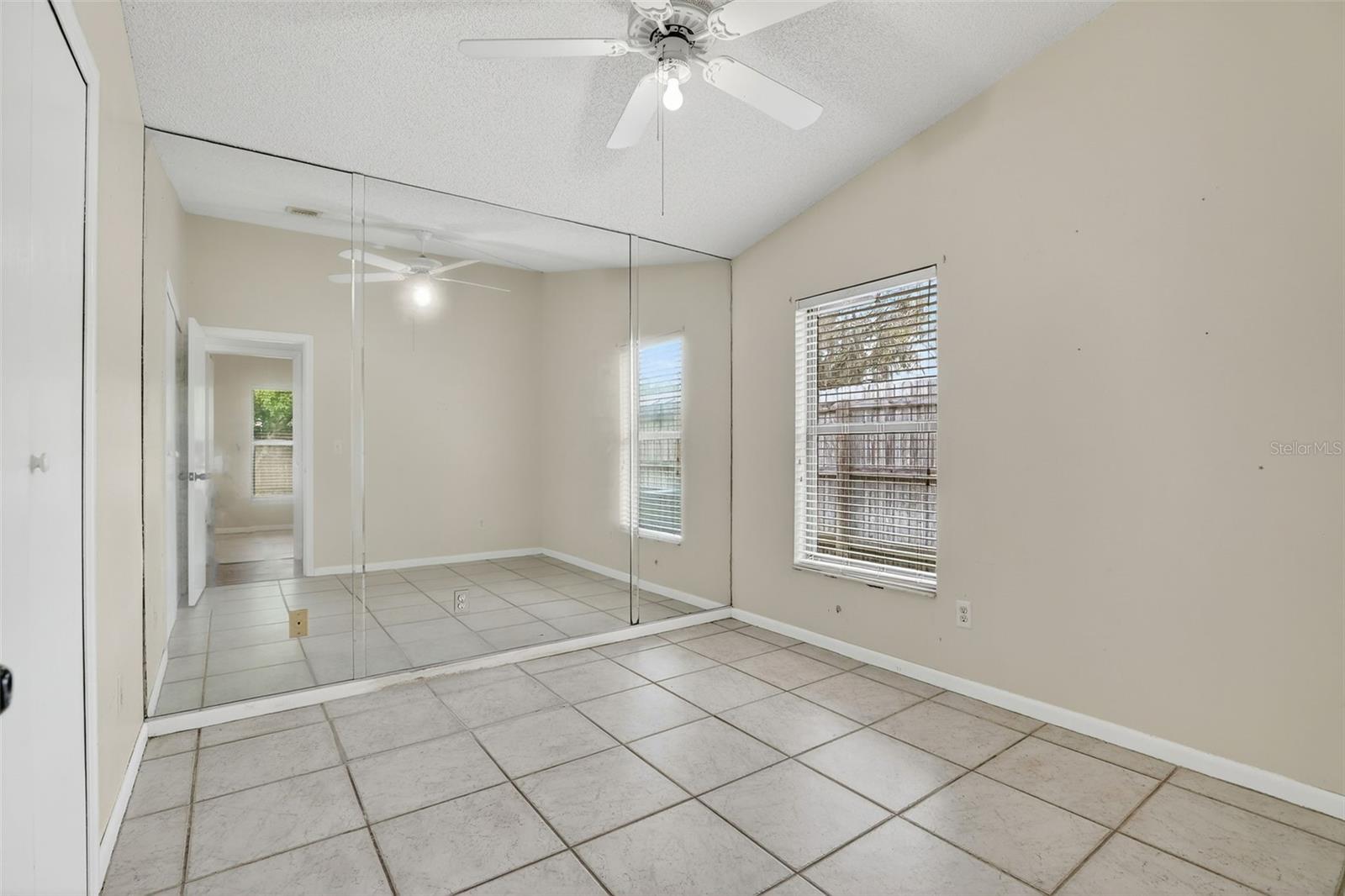 Image 28 of 39 For 9823 Balmoral Circle