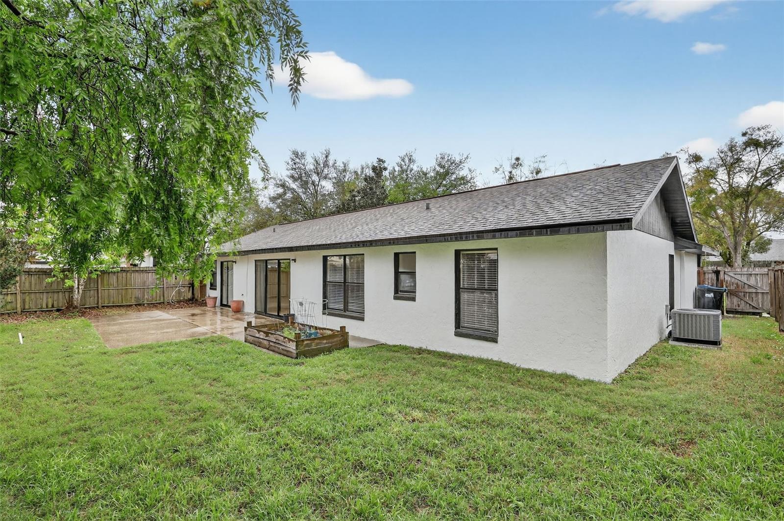 Image 32 of 39 For 9823 Balmoral Circle