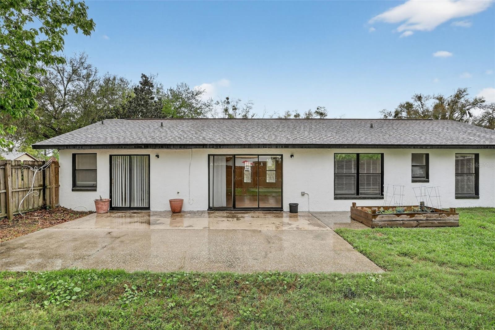 Image 33 of 39 For 9823 Balmoral Circle