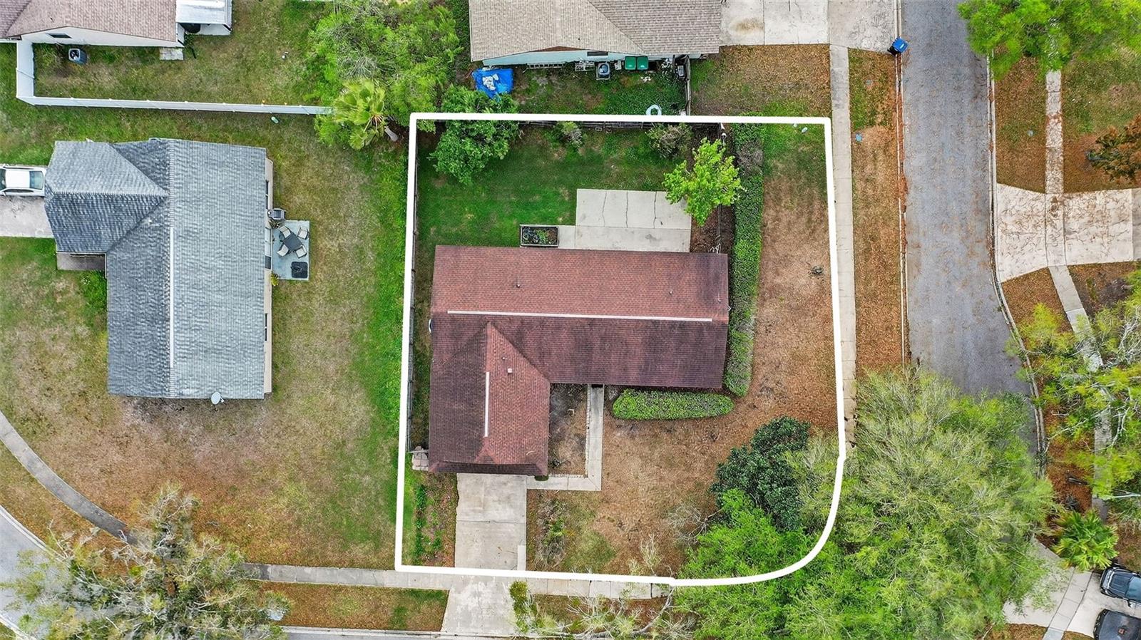 Image 38 of 39 For 9823 Balmoral Circle