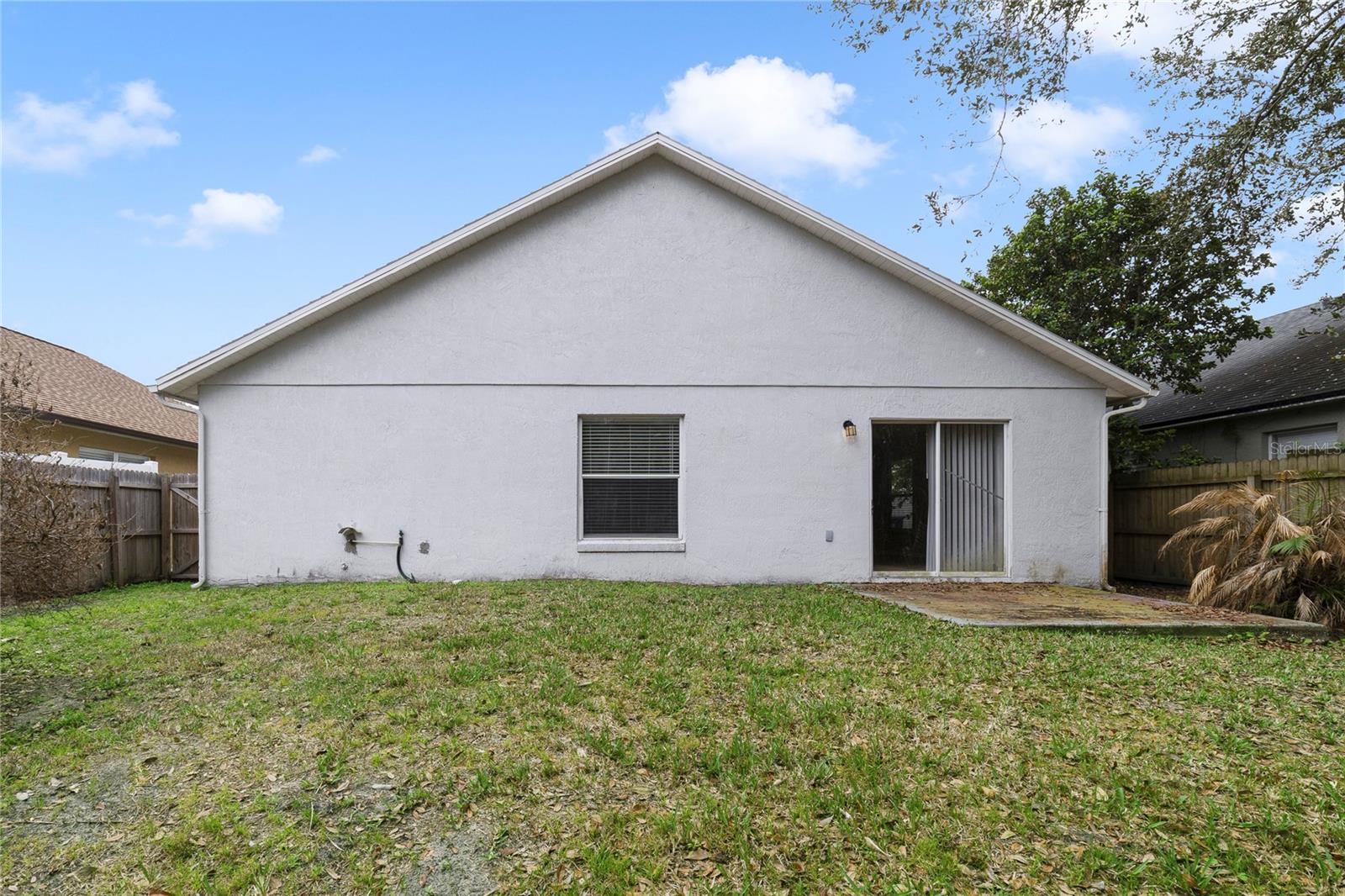 Listing photo id 11 for 4208 Boca Woods Drive