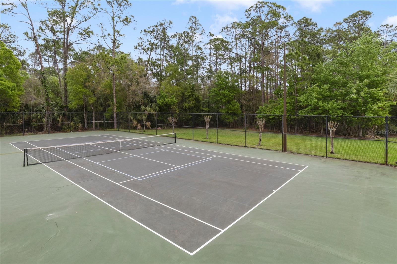 Listing photo id 13 for 4208 Boca Woods Drive