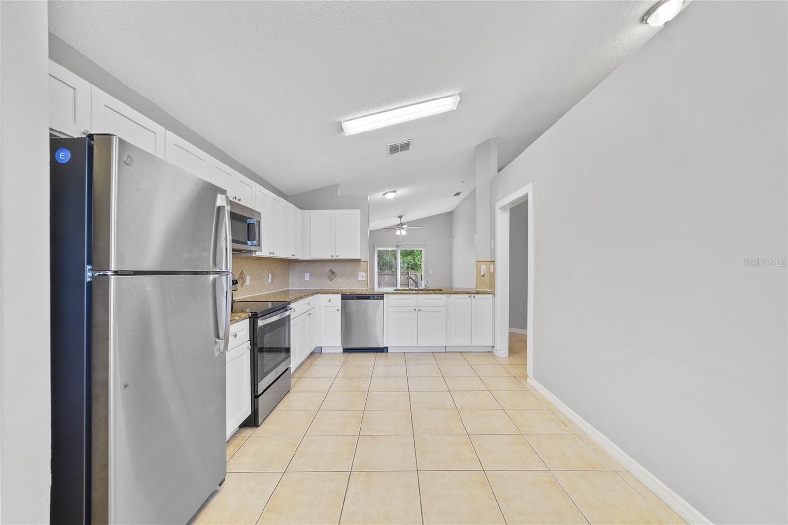 Listing photo id 3 for 4208 Boca Woods Drive