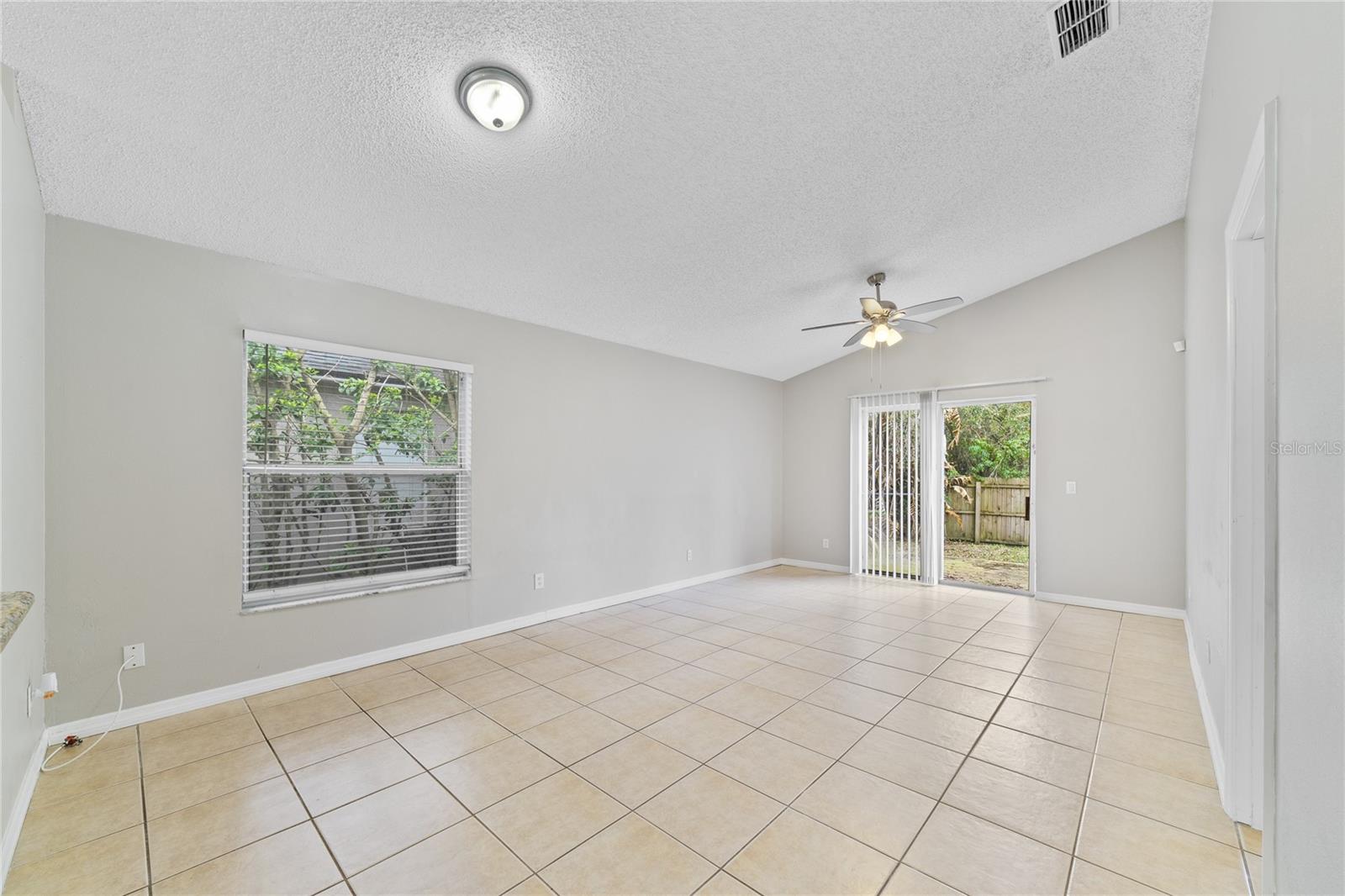 Listing photo id 4 for 4208 Boca Woods Drive
