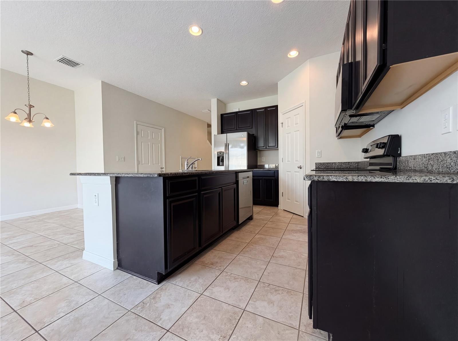 Image 10 of 23 For 7011 Towne Lake Road