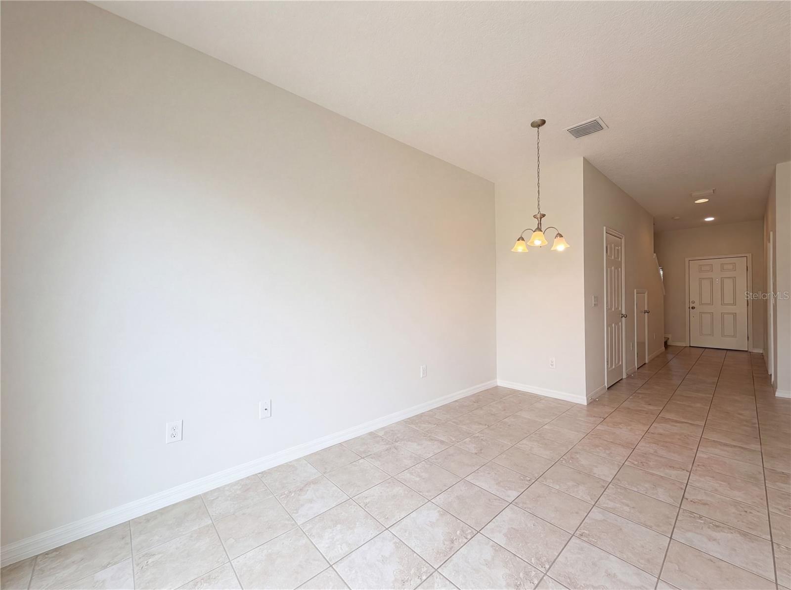 Image 7 of 23 For 7011 Towne Lake Road