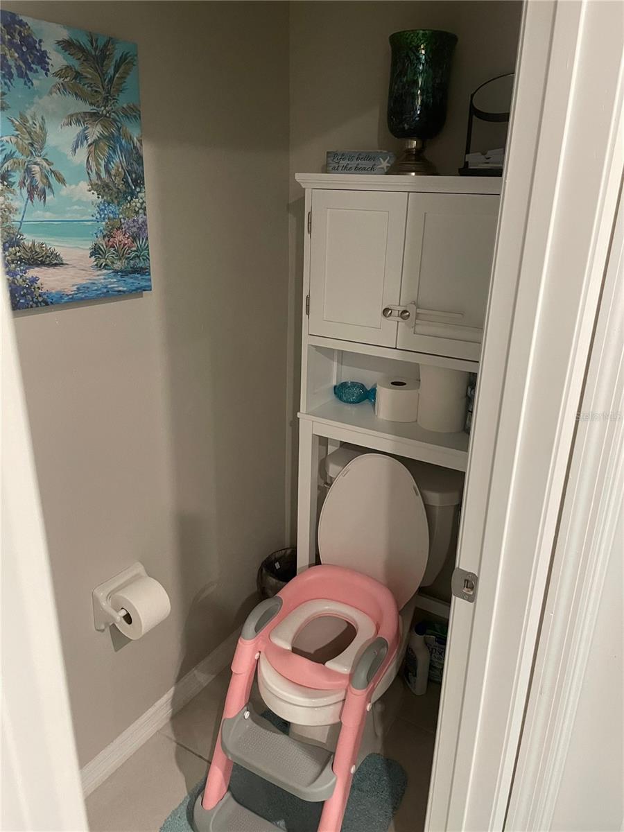 Image 14 of 38 For 1541 Landmark Drive