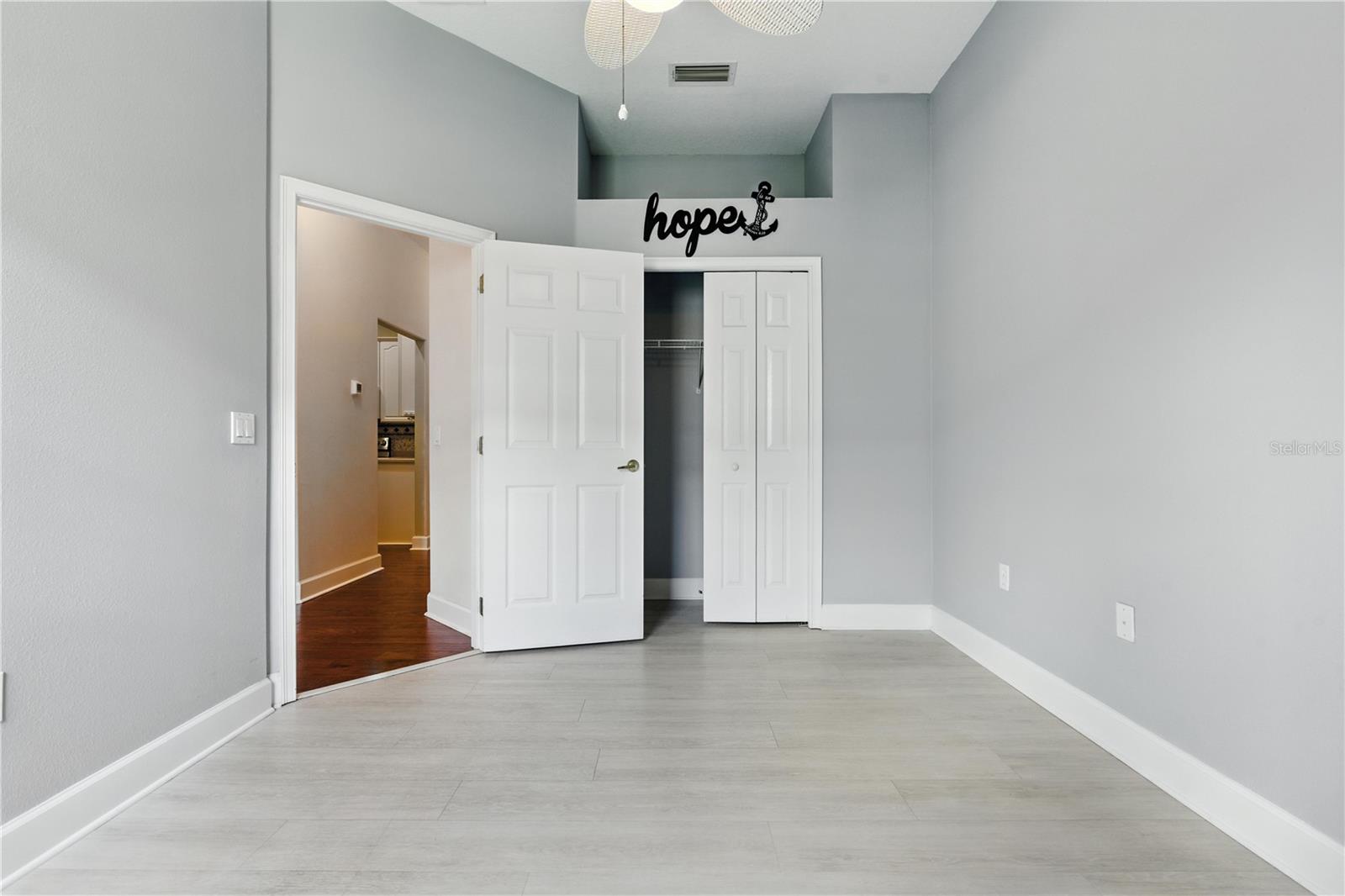 Listing photo id 20 for 457 Golf Vista Circle