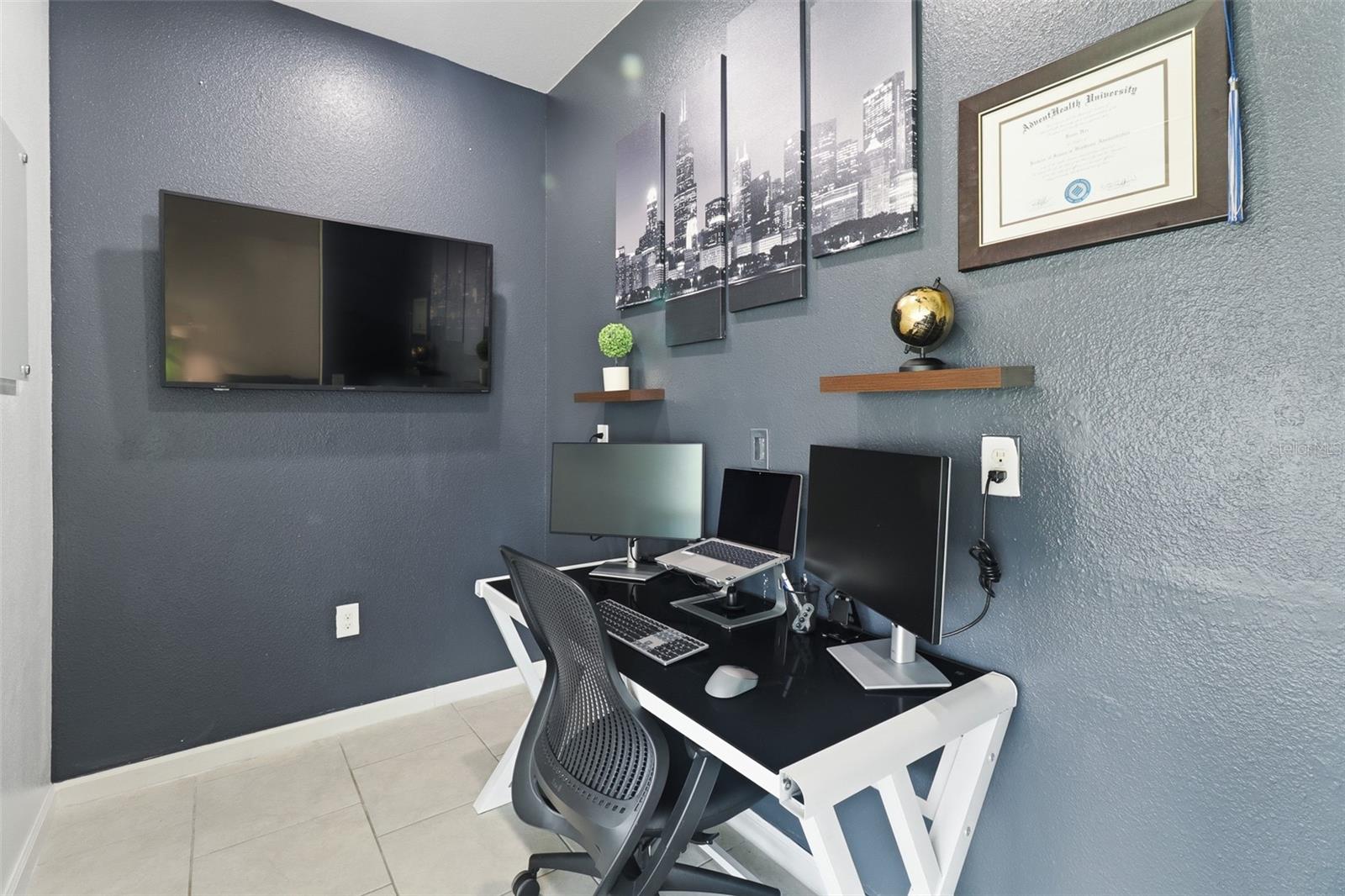 Image 21 of 35 For 5629 Western Sun Drive