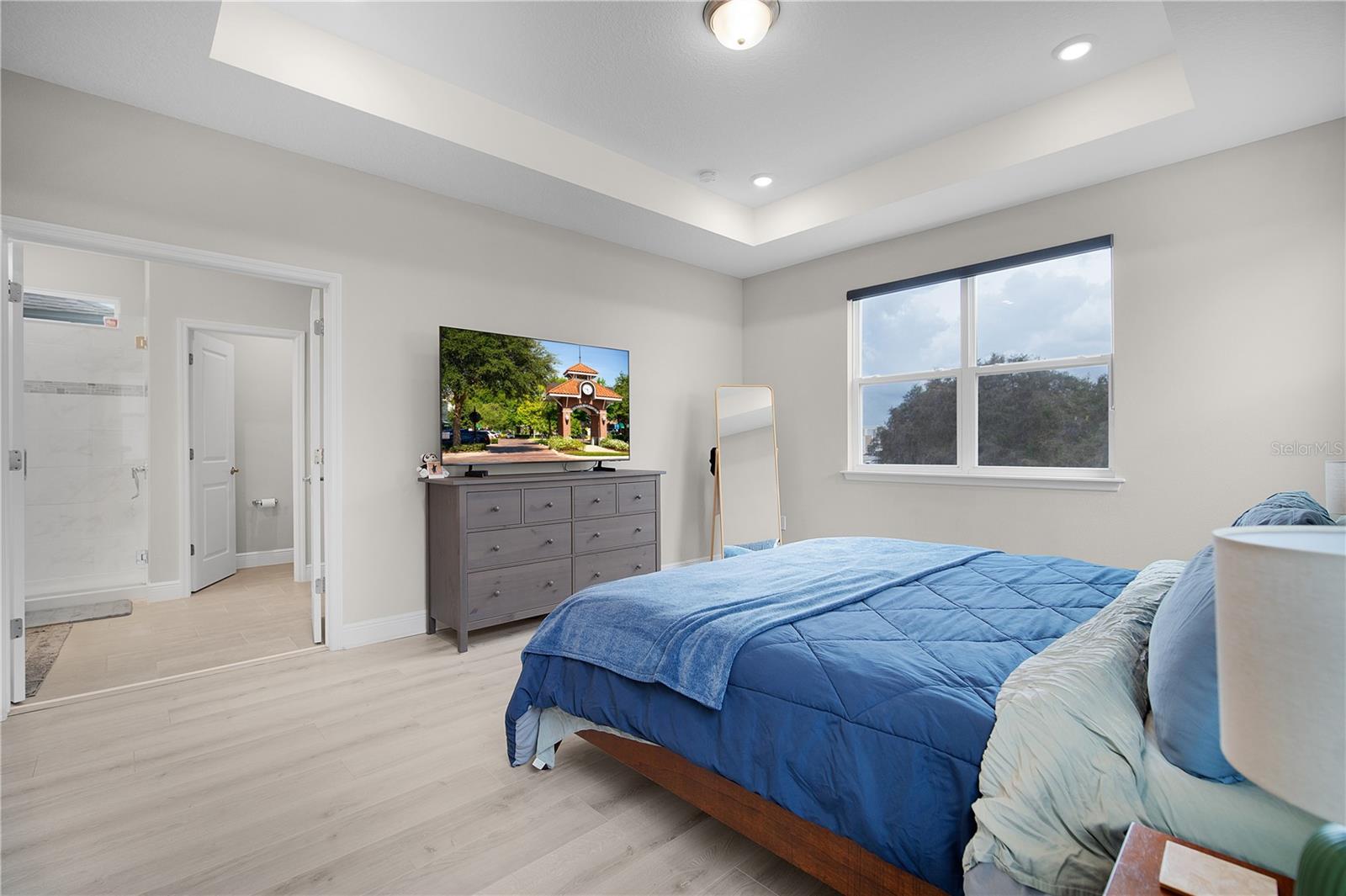 Image 32 of 42 For 9972 Pallida Hickory Way