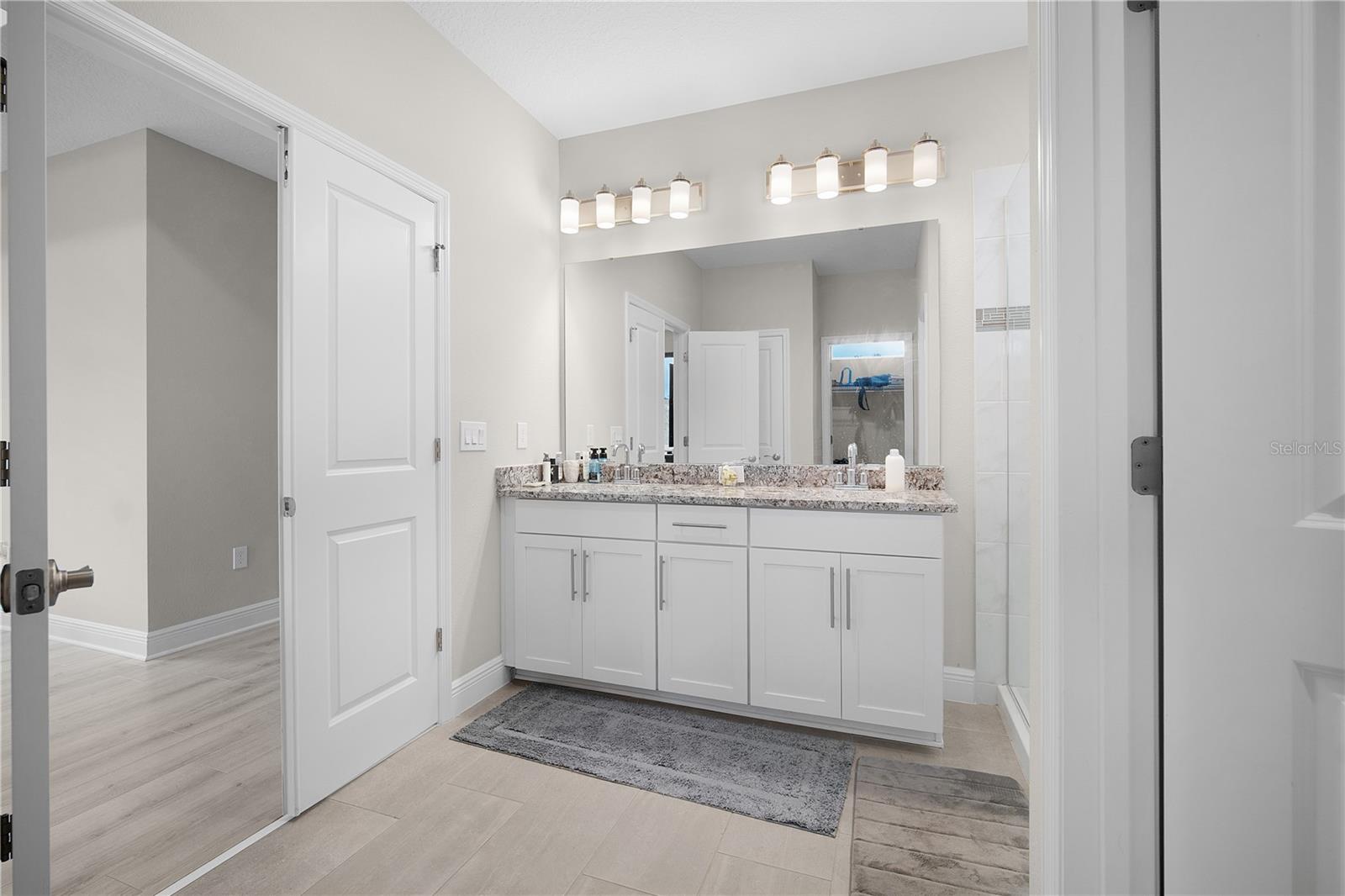 Image 33 of 42 For 9972 Pallida Hickory Way