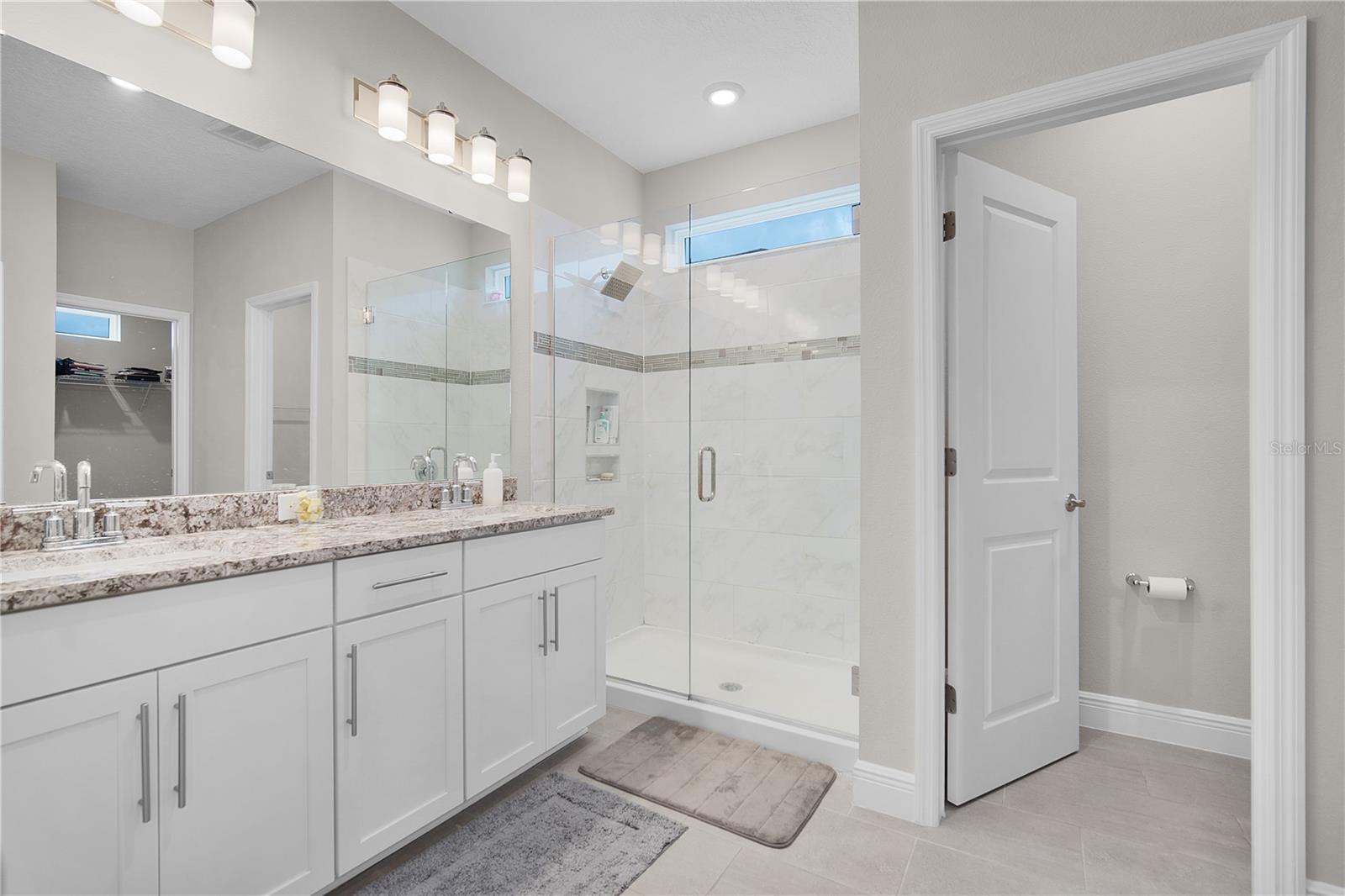 Image 34 of 42 For 9972 Pallida Hickory Way