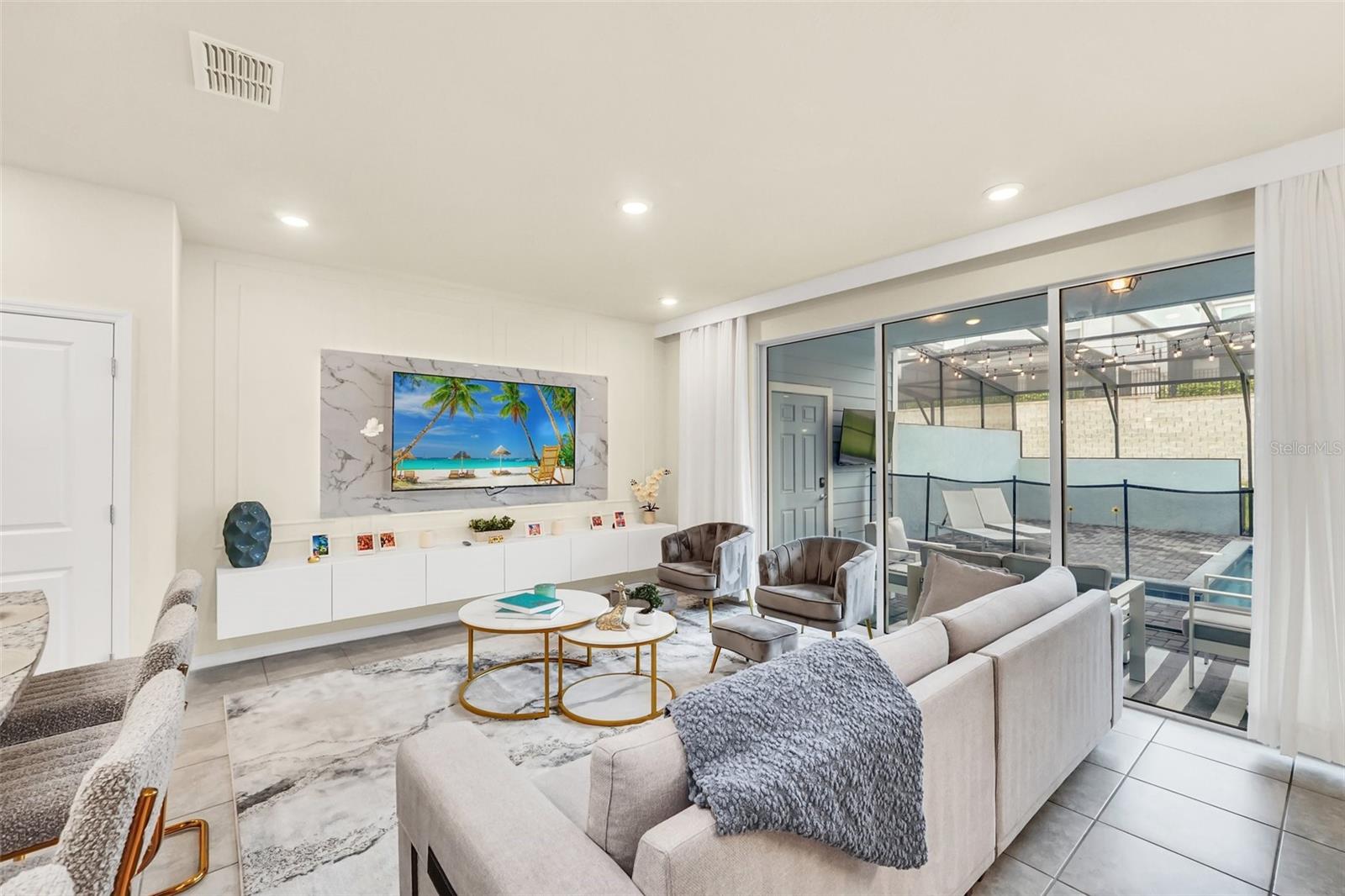 Image 13 of 48 For 830 Paradise Drive