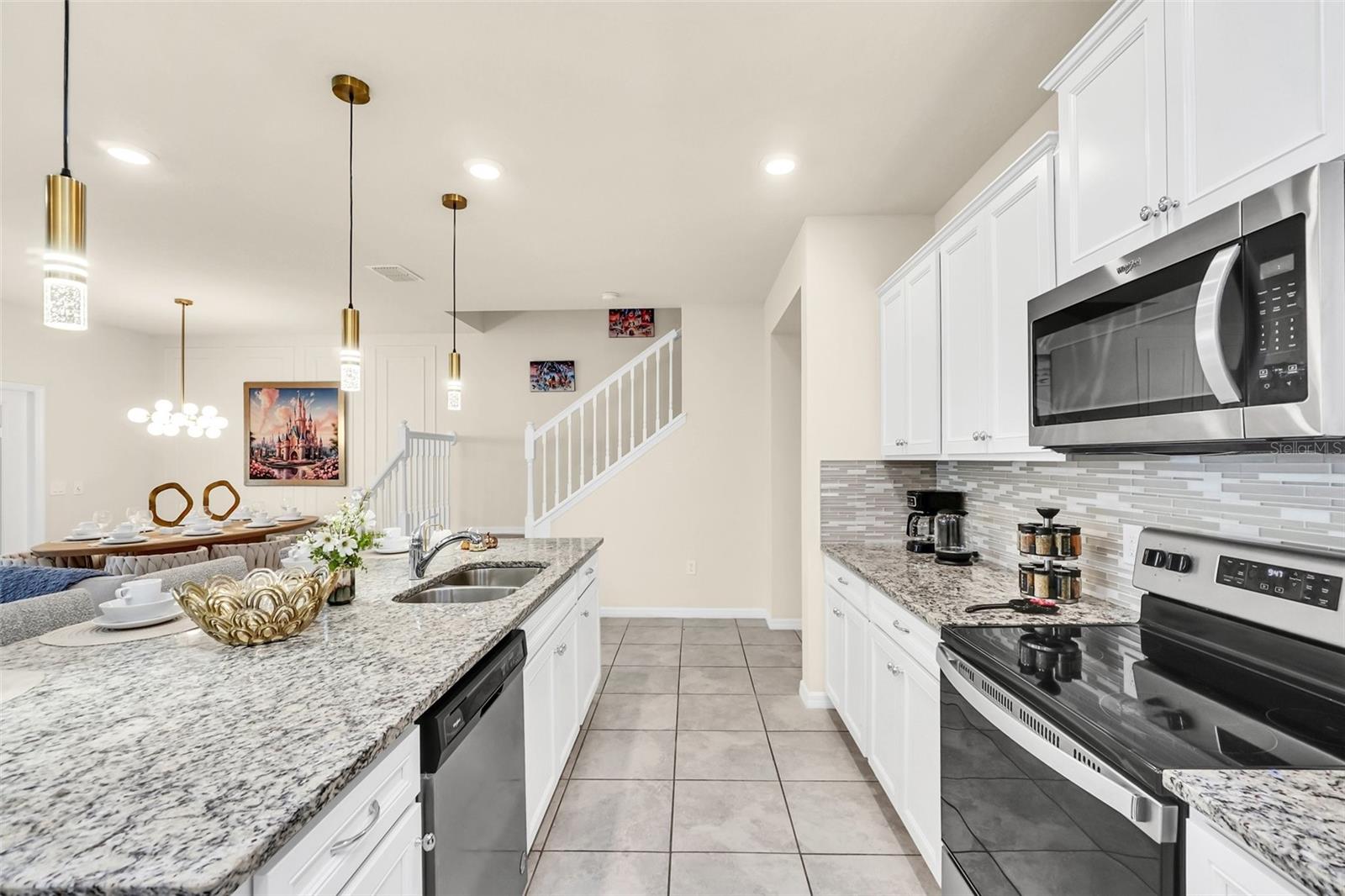 Image 9 of 48 For 830 Paradise Drive