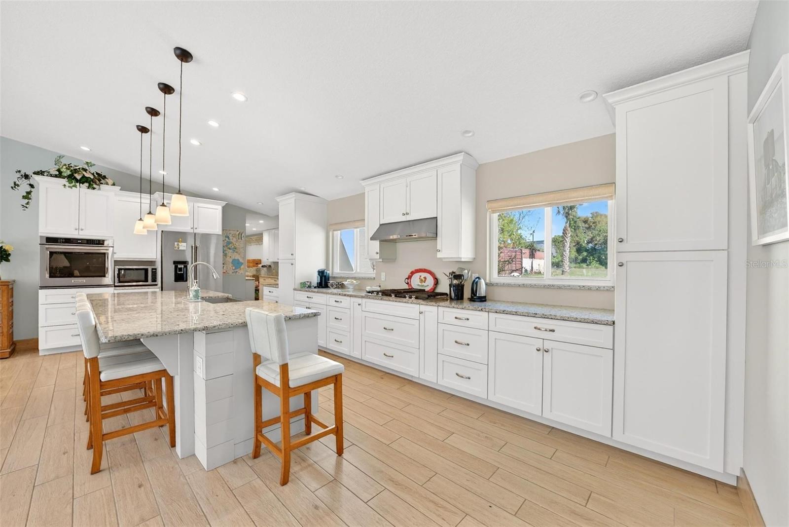 Image 13 of 100 For 10220 Bumblebee Lane