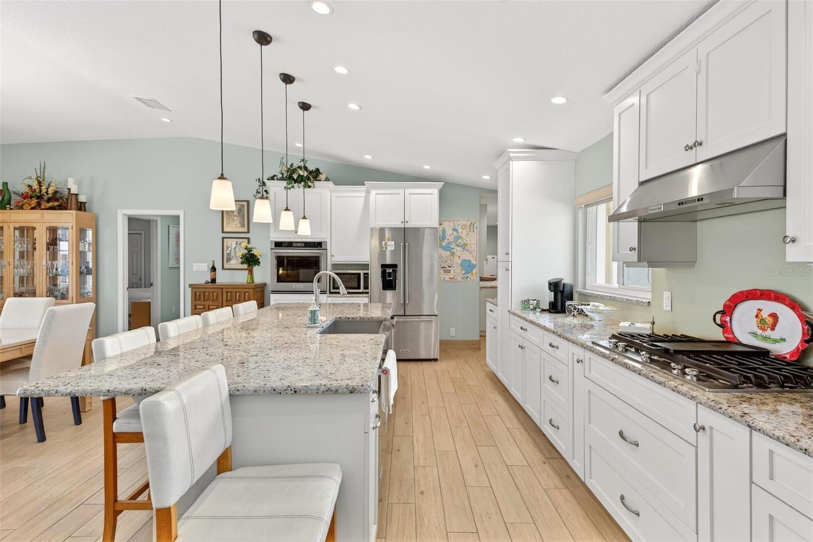 Image 23 of 100 For 10220 Bumblebee Lane